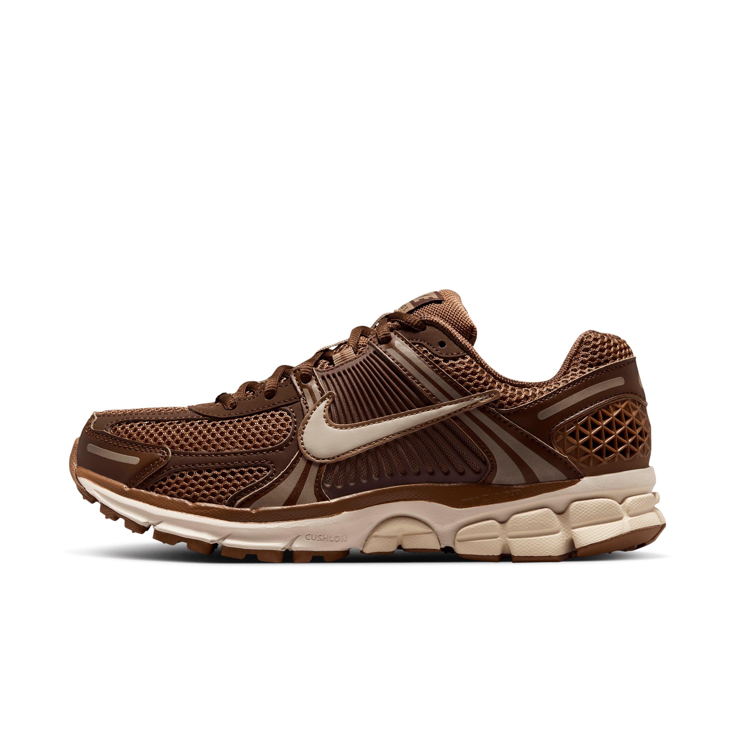 Nike Zoom Vomero 5 "Cacao Wow/Light British Tan/Dark Driftwood/Light Khaki" Women's Shoe - CACAO/LT TAN/DK DRIFTWOOD/LT KHAKI
