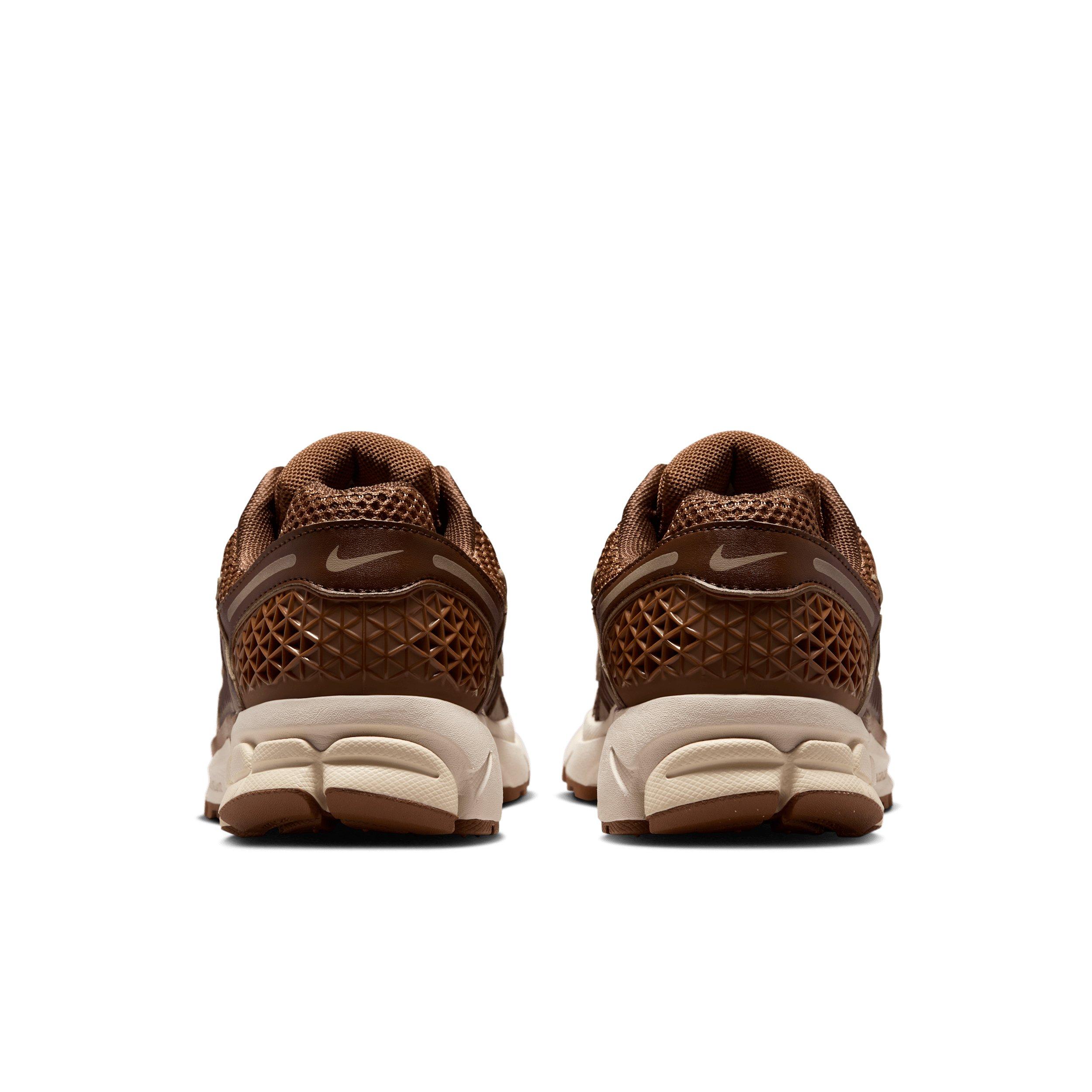 Nike Zoom Vomero 5 "Cacao Wow/Light British Tan/Dark Driftwood/Light Khaki" Women's Shoe - CACAO/LT TAN/DK DRIFTWOOD/LT KHAKI