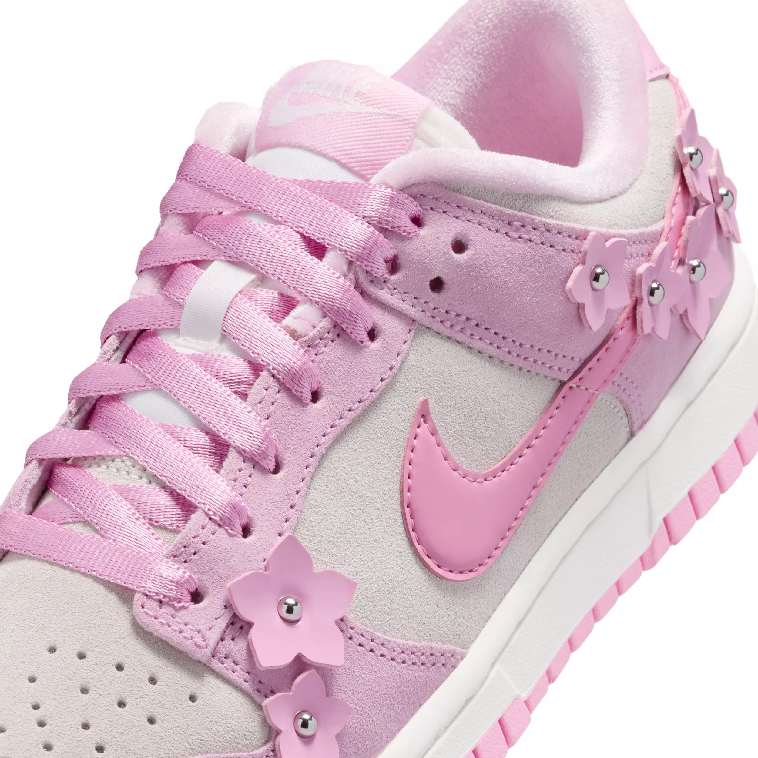 Nike Dunk Low SE Florette "Pink Foam/Sail/Pink Rise" Women's Shoe - PINK/SAIL/PINK