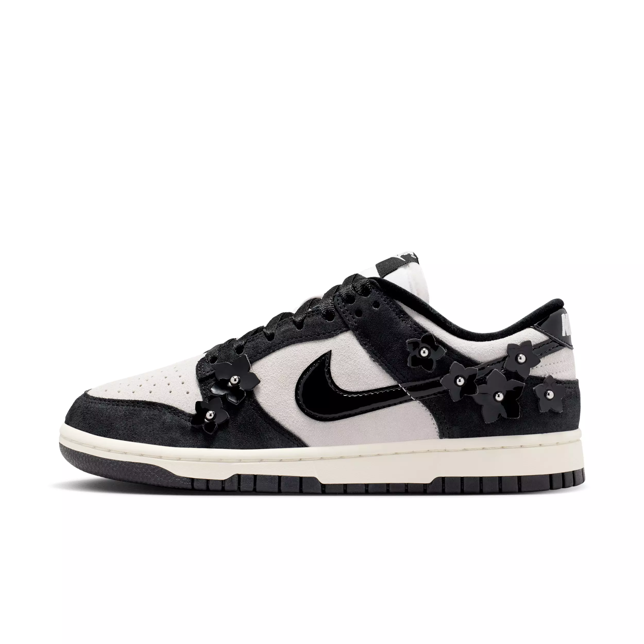 Nike Nike Dunk Low SE Florette "Black/Sail/Black" Women's Shoe - BLACK/SAIL/BLACK