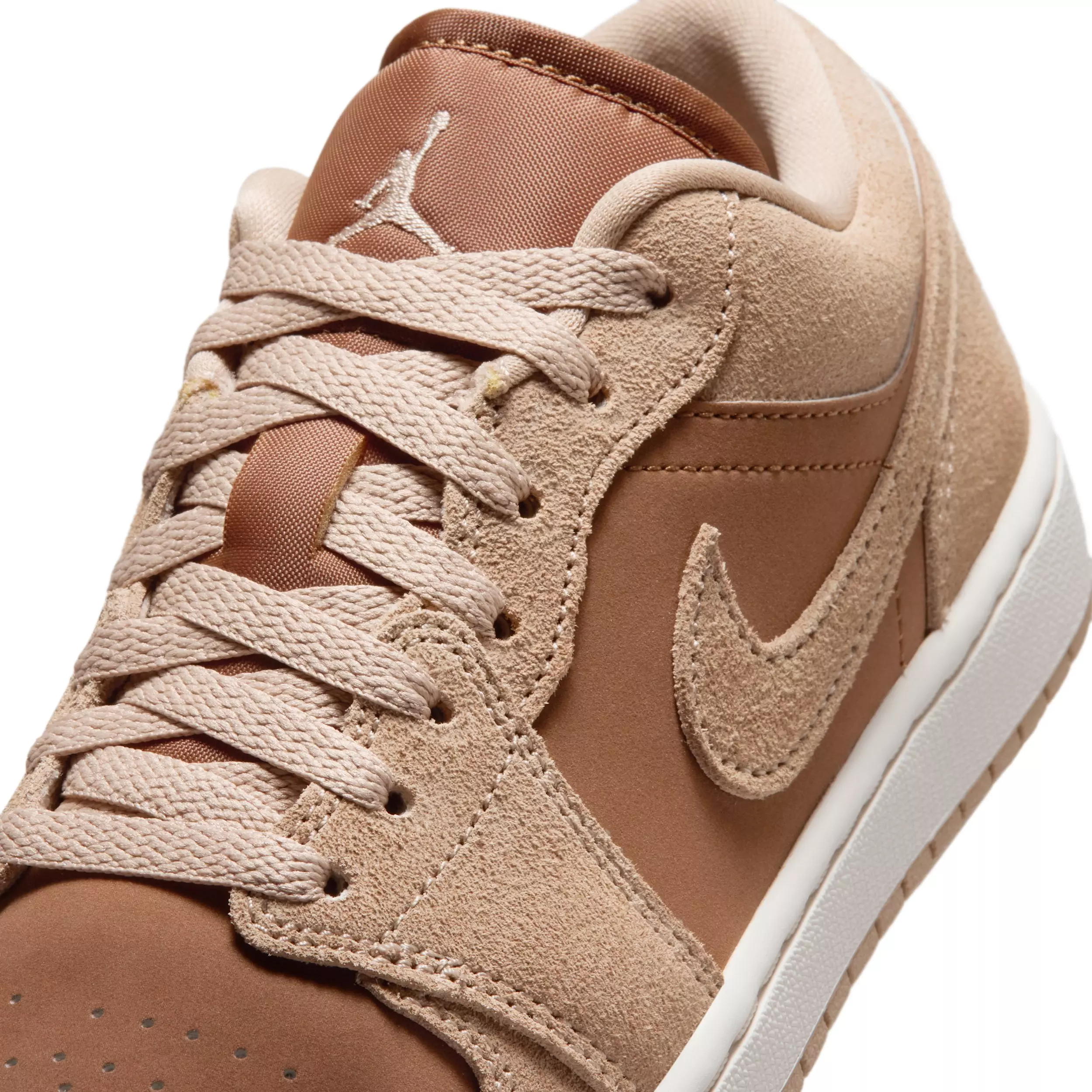 Jordan 1 Low "Legend Medium Brown/Chalk/Light British Tan" Women's Shoe - MD BROWN/CHALK/LT TAN