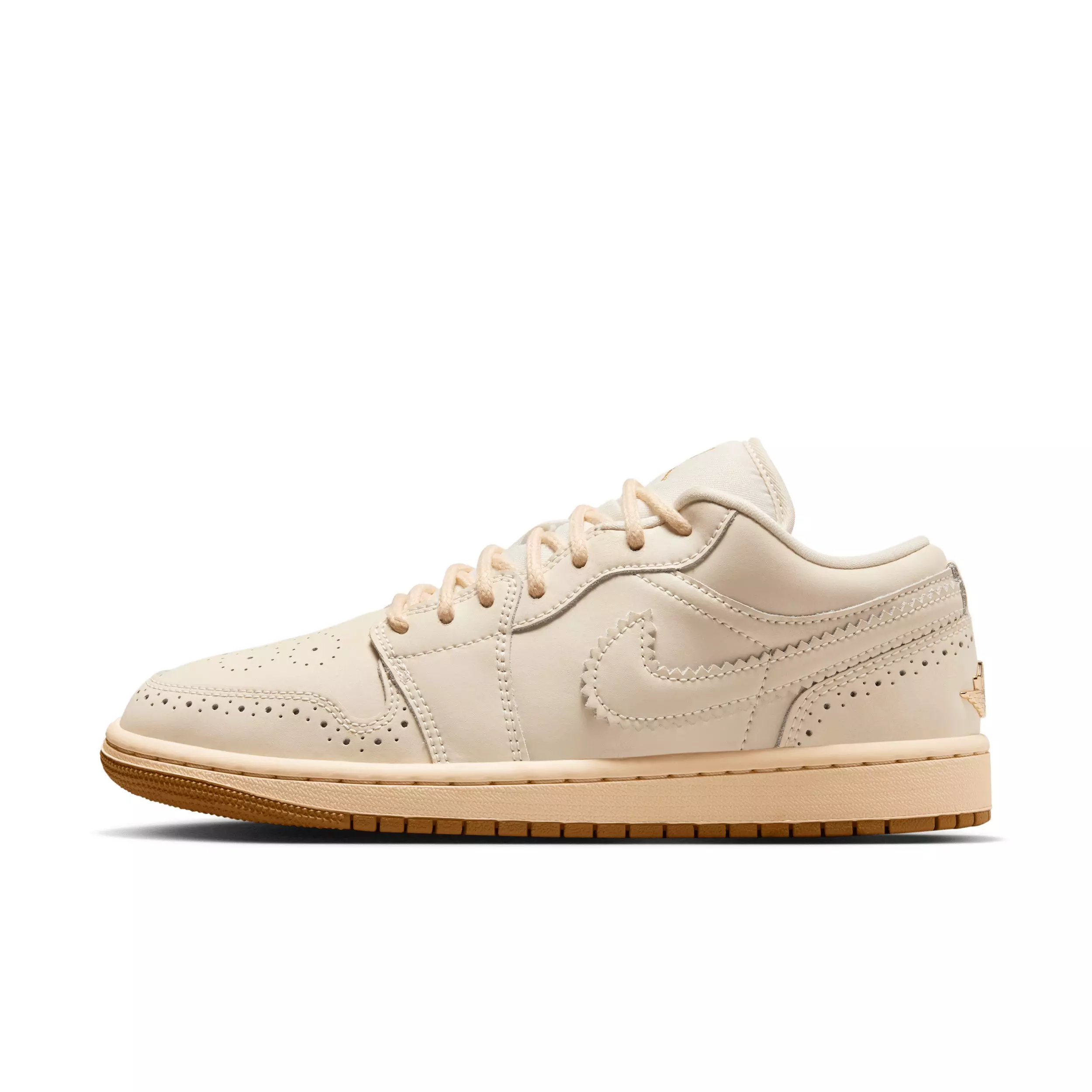 Jordan 1 Low SE "Chalk/Metallic Gold/Pearl White/Chalk" Women's Shoe - CHALK/GOLD/WHITE/CHALK