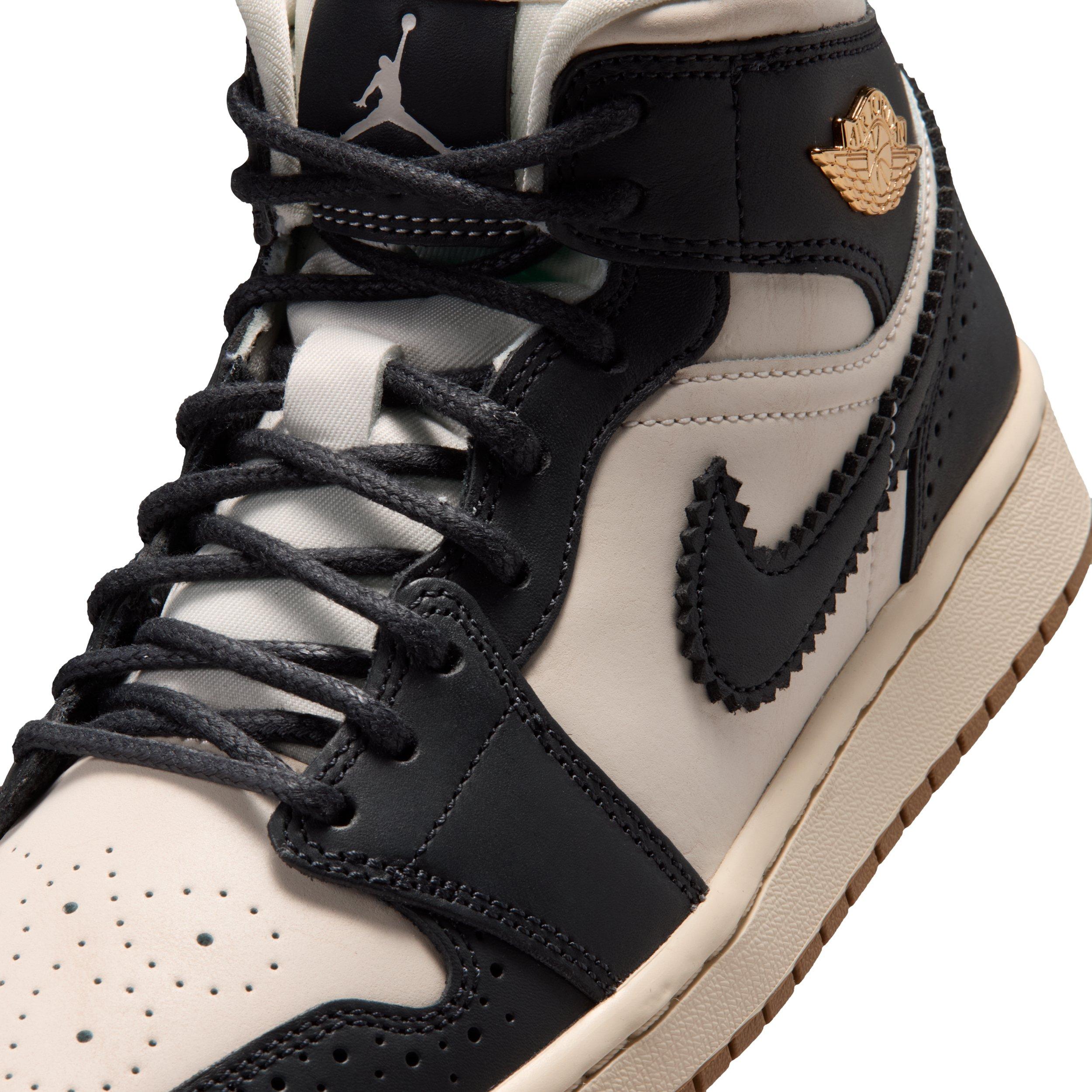 Jordan 1 Mid SE "Off Noir/Chalk/Pearl White/Chalk" Women's Shoe - OFF NOIR/CHALK/WHITE/CHALK Thumbnail View 7