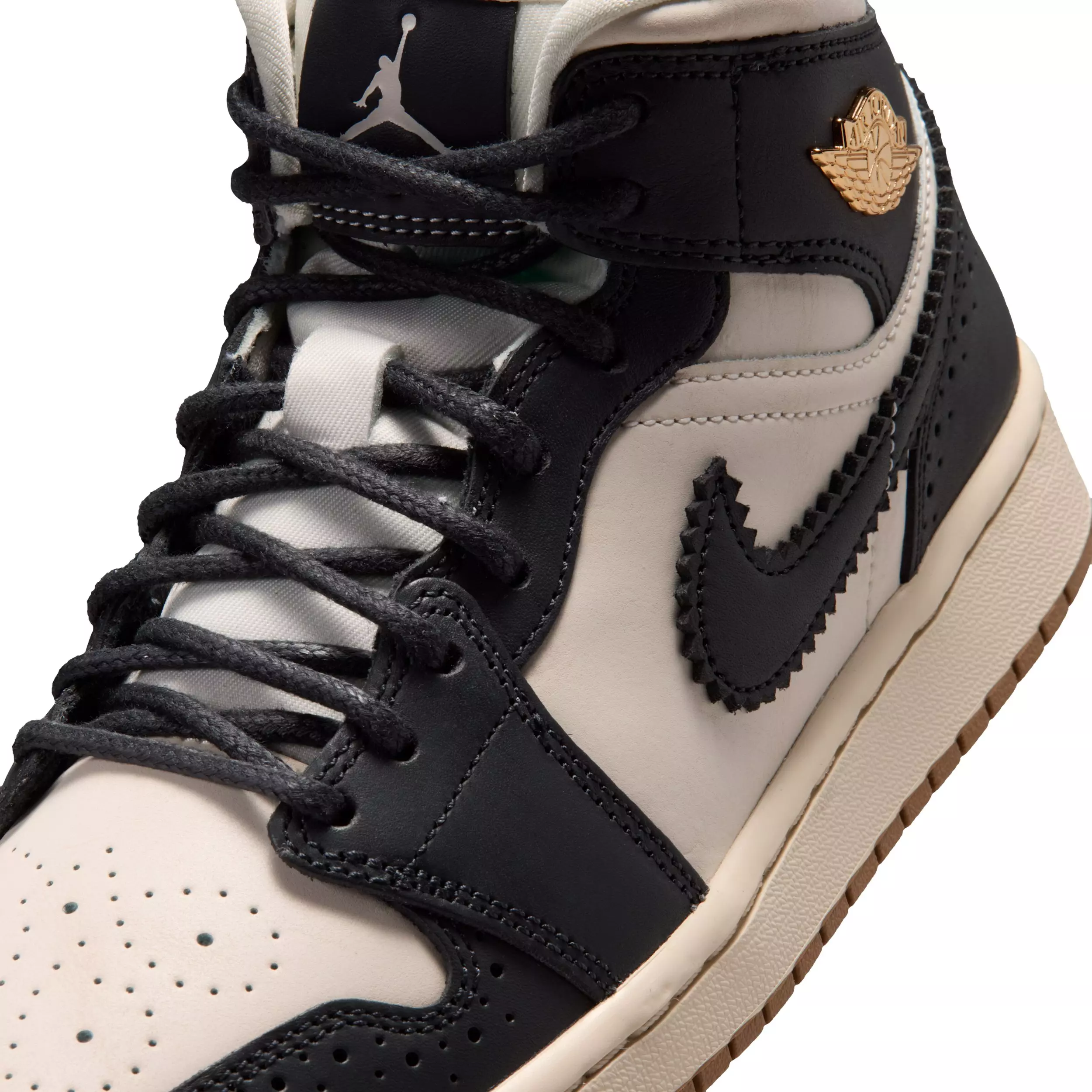 Jordan 1 Mid SE "Off Noir/Chalk/Pearl White/Chalk" Women's Shoe - OFF NOIR/CHALK/WHITE/CHALK