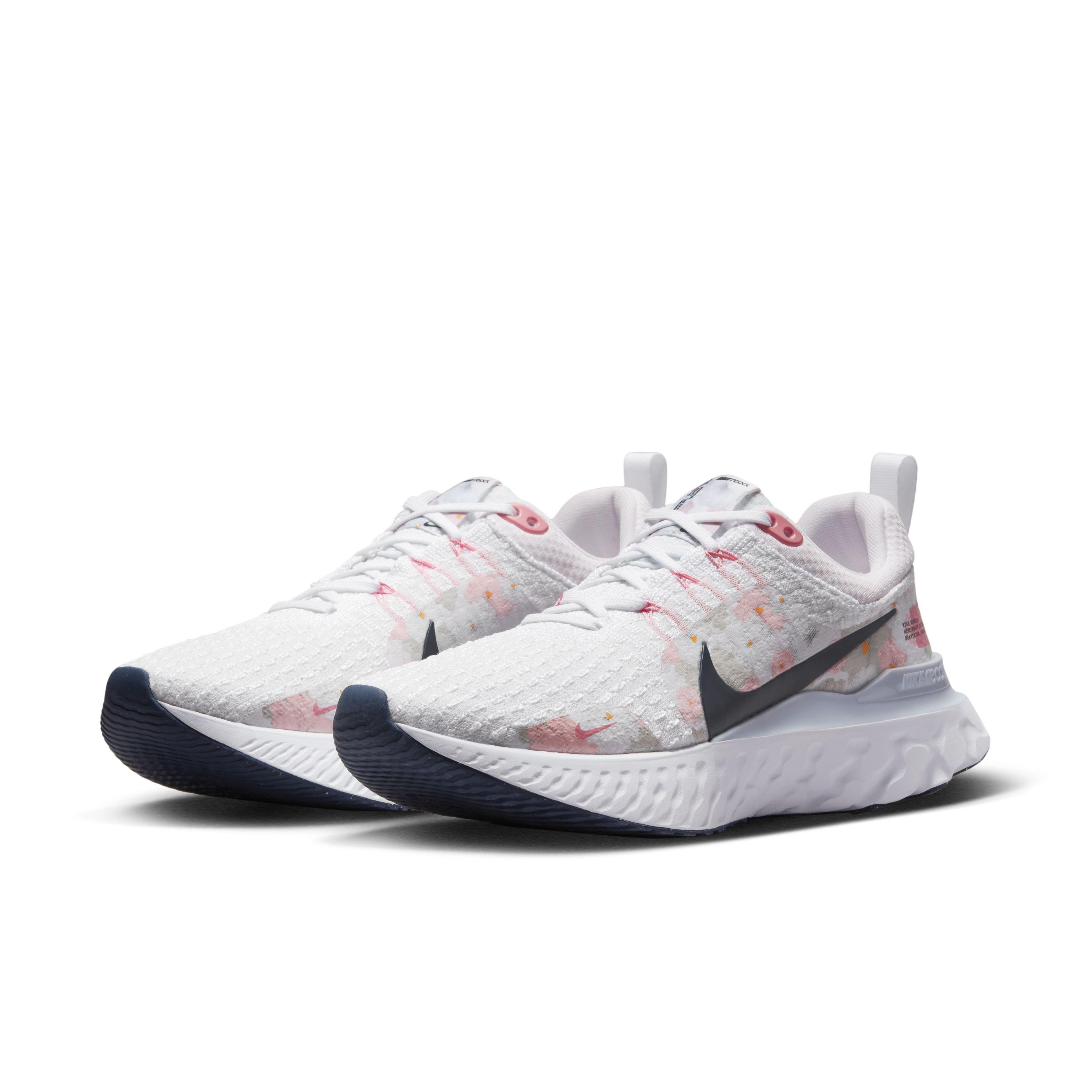 Nike React Infinity Flyknit 3 "White/Platinum Tint/Pearl Pink/Midnight Navy" Women's Running Shoe - WHITE/PLATINUM/PINK/NAVY Thumbnail View 3