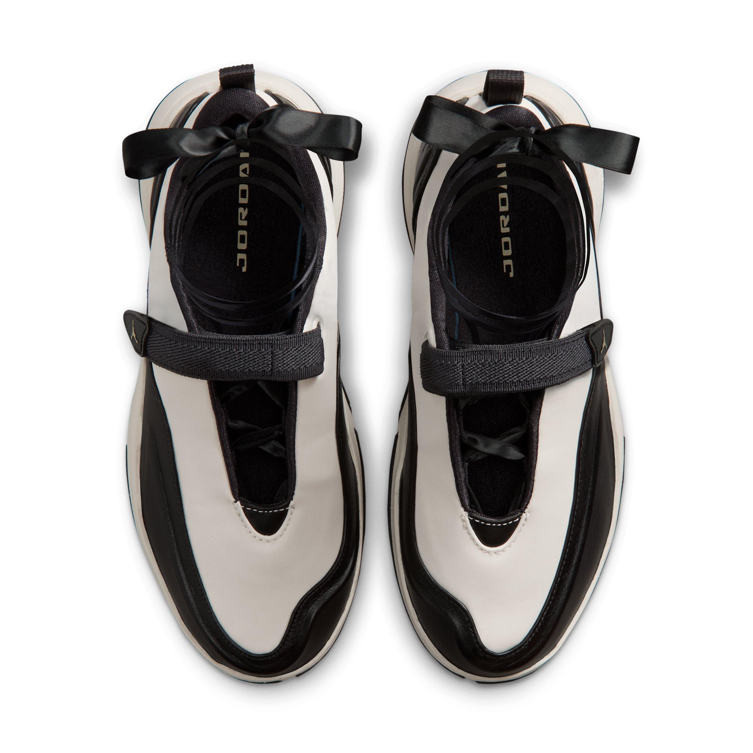 Jordan Pointe "Black/Chalk/Flat Gold Star" Women's Shoe - BLACK/CHALK/GOLD Thumbnail View 4