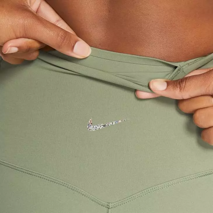 Nike Women's Dri-FIT Luxe Pants - GREEN