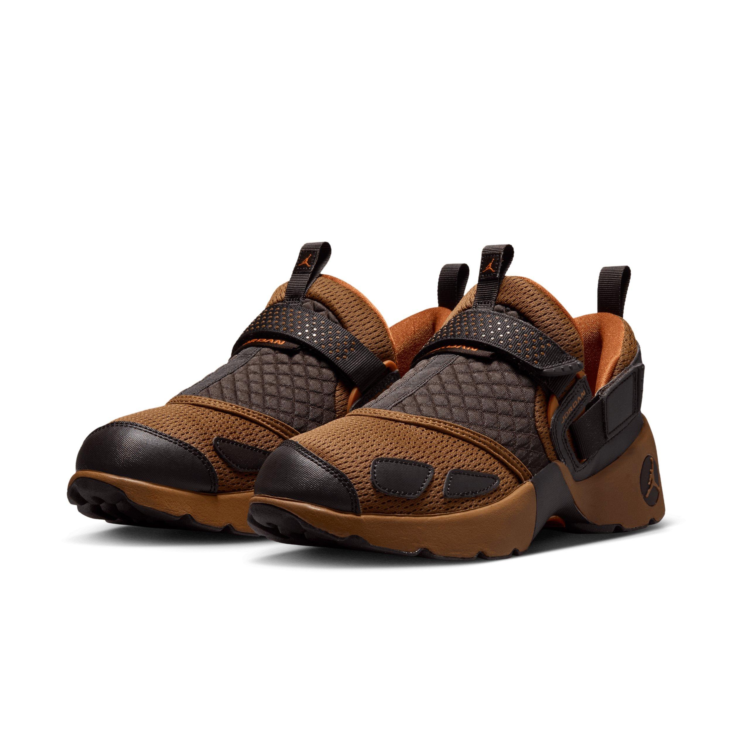 Jordan Trunner LX "Light British Tan/Reflective Silver/White/Desert Orange" Women's Shoe - LT TAN/SILVER/WHITE/ORANGE Thumbnail View 3