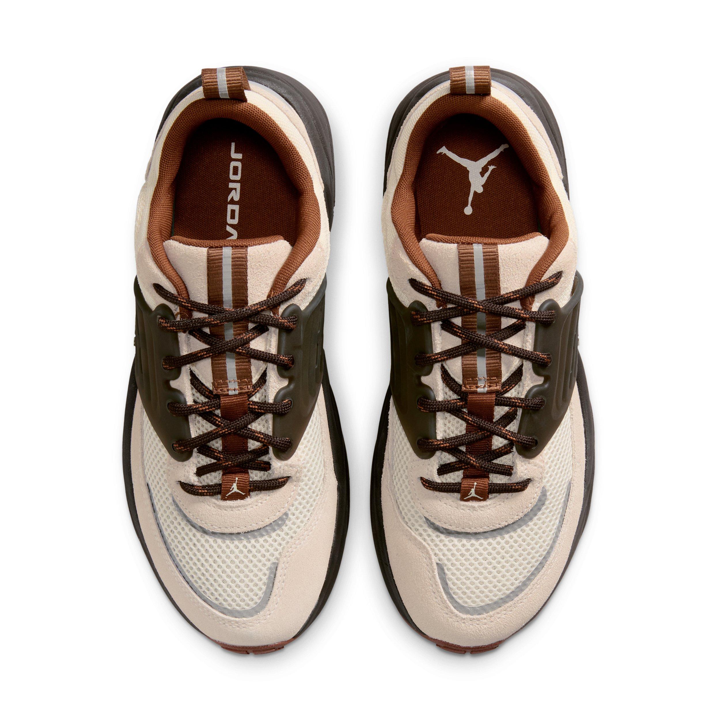 Jordan Trunner O/S "Soft Pearl/Shadow Brown/Reflective Silver/Light British Tan" Women's Shoe - PEARL/BROWN/SILVER/LT TAN Thumbnail View 4