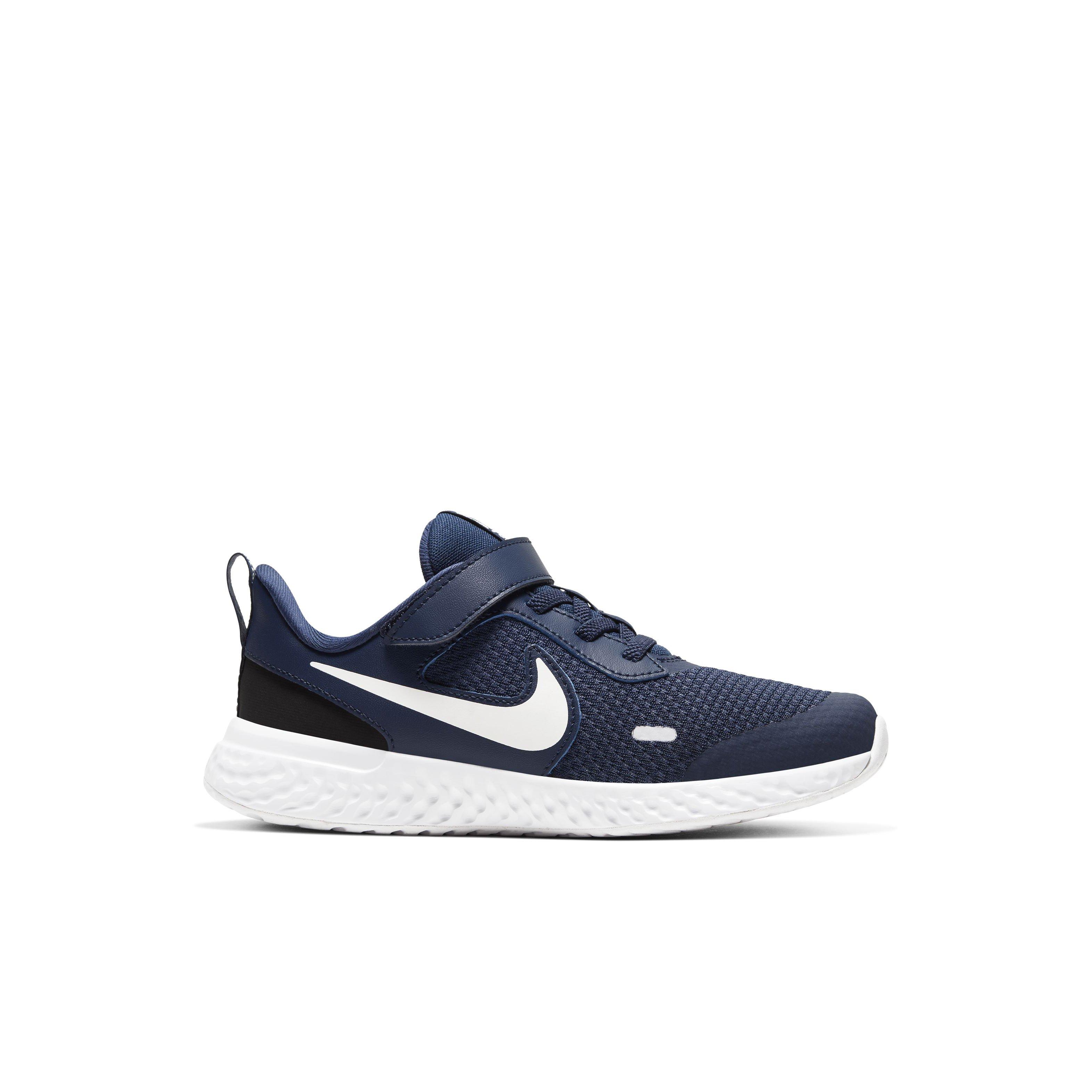 nike revolution 5 preschool