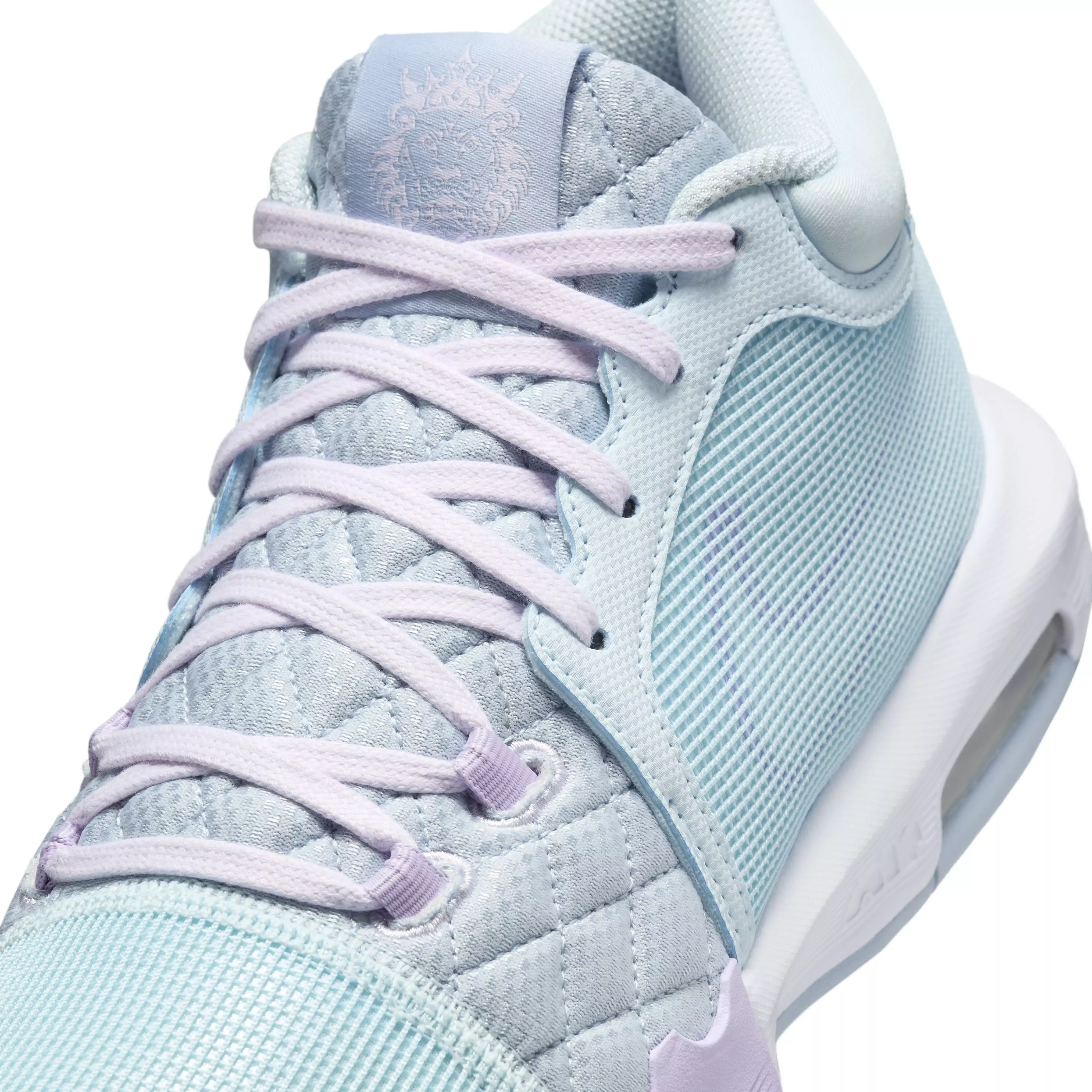 Nike LeBron Witness 8 "Glacier Blue/Light Armory Blue/Lilac Bloom/White" Men's Basketball Shoe - BLUE/LT BLUE/LILAC/WHITE