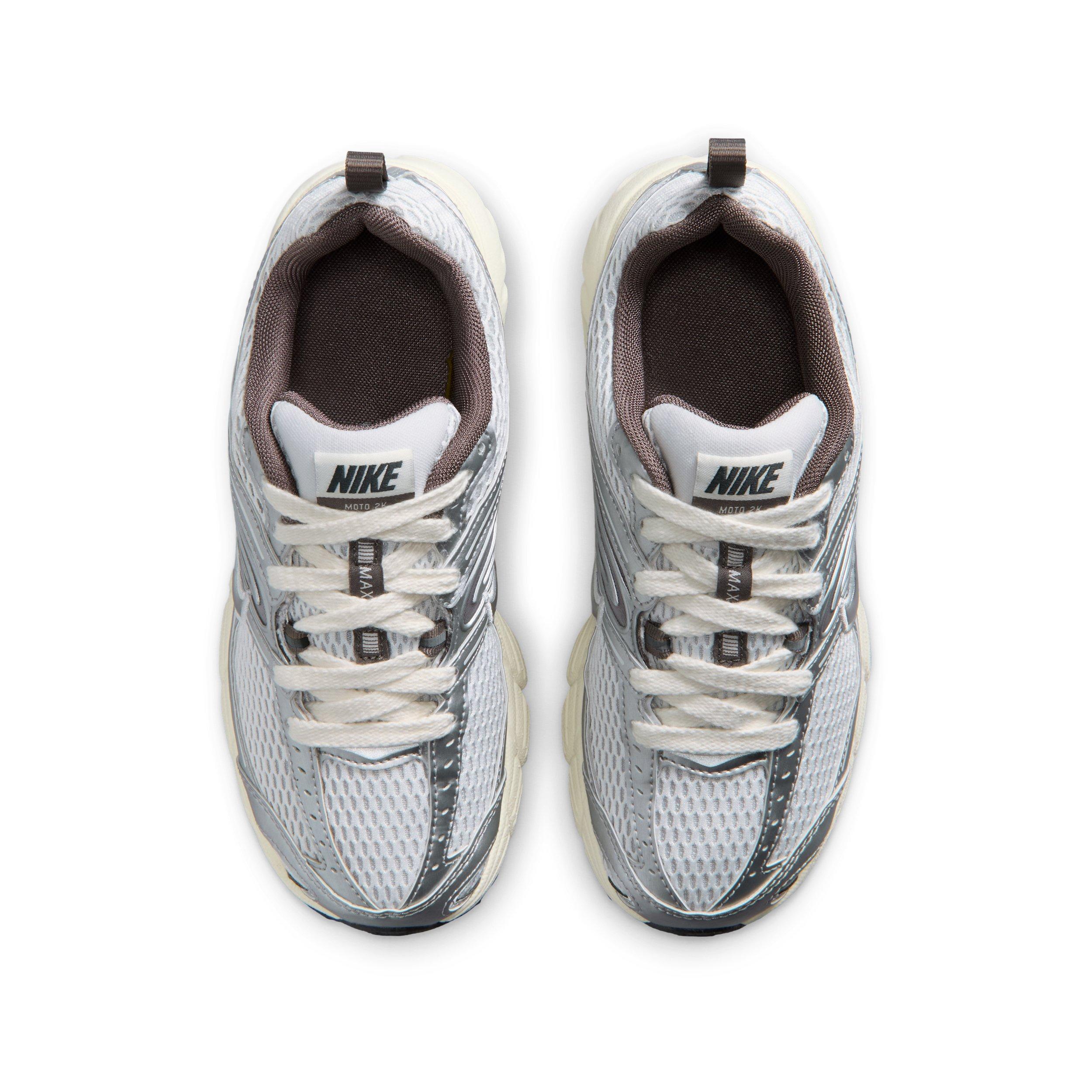 Nike Air Max Moto 2K Grade School Boys' "Platinum Tint/Cave Stone/Anthracite/Metallic Silver" Shoe