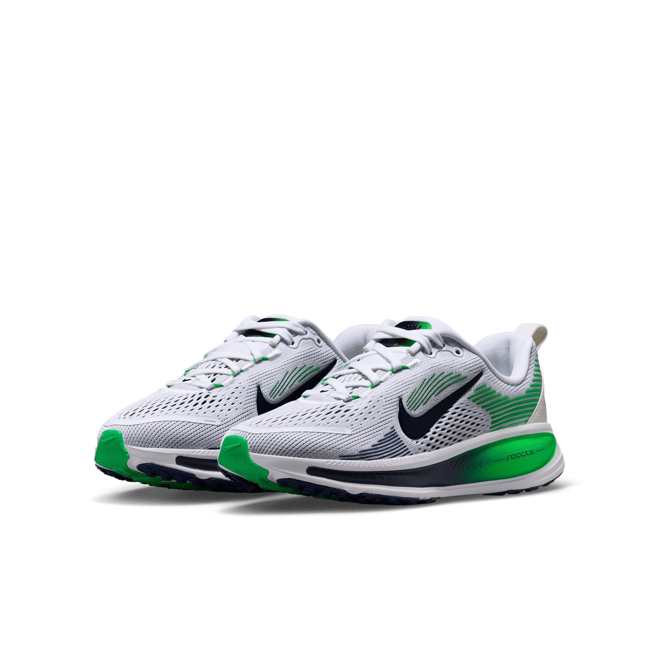 Nike Vomero 18 "White/Green Spark/Midnight Navy" Grade School Boys' Running Shoe - WHITE/GREEN/NAVY Thumbnail View 3