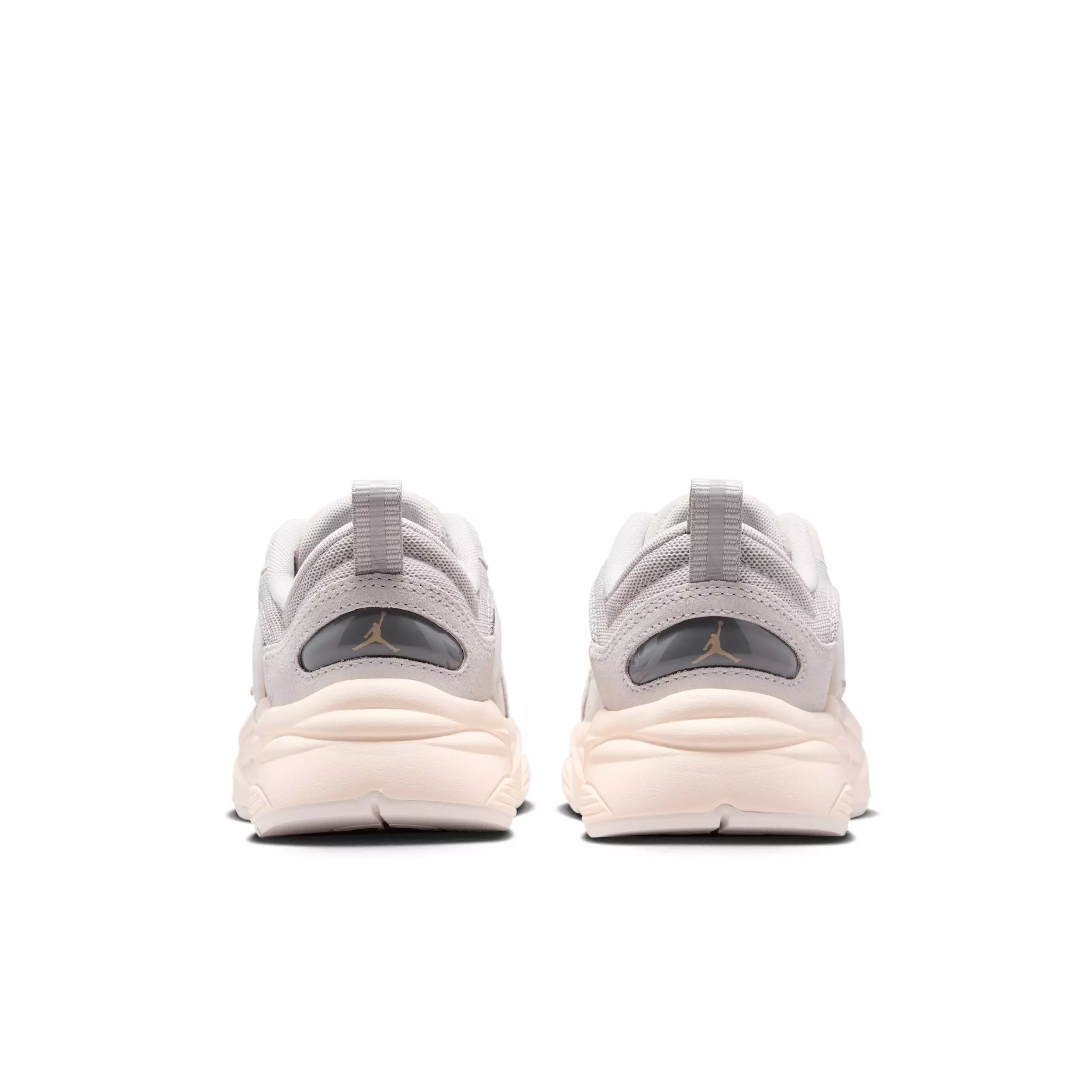 Jordan Trunner O/S "Light Iron Ore/Smoke Grey/Chalk/Legend Medium Brown" Grade School Boys' Shoe - LT IRON/GREY/CHALK/MD BROWN