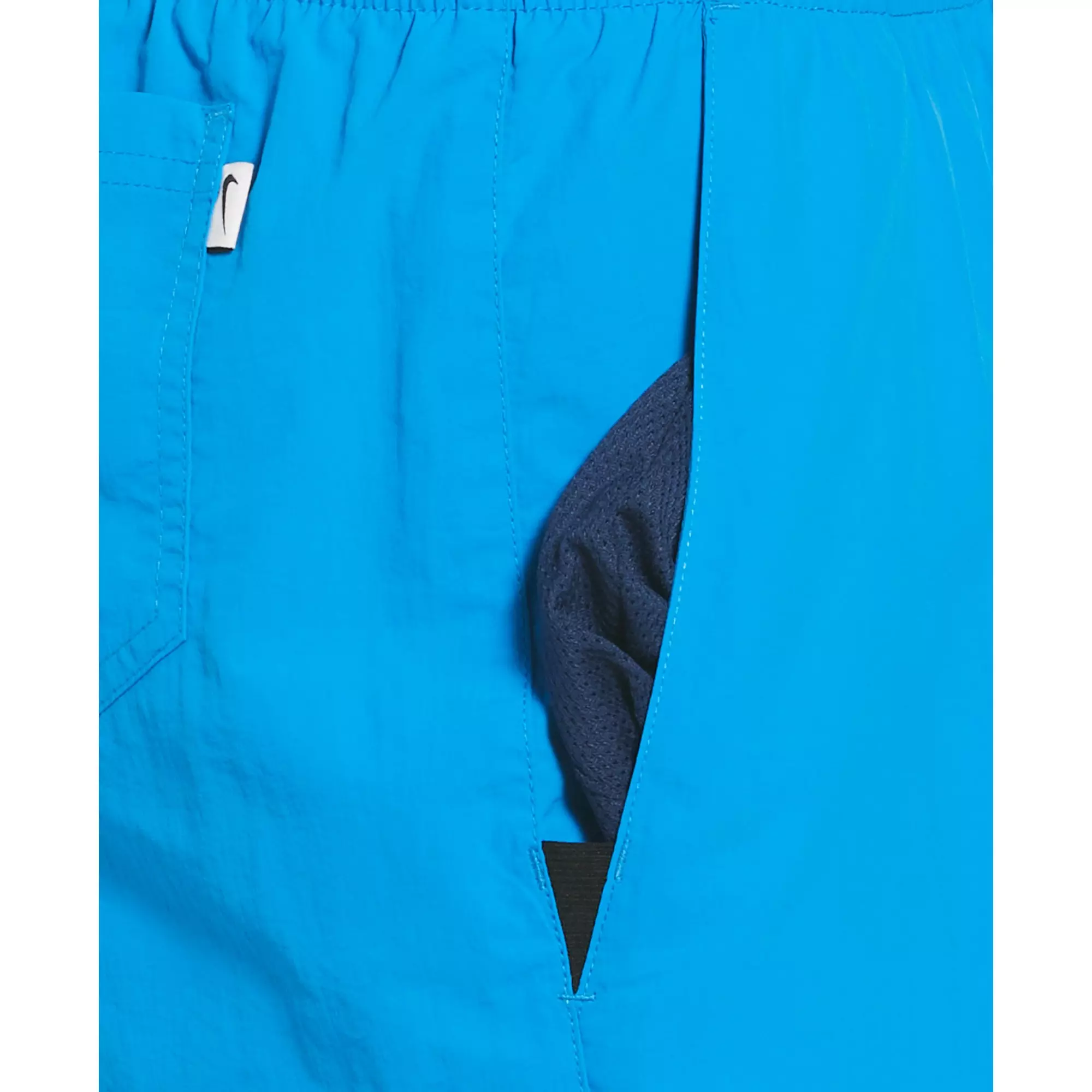 Nike Men's Solid Icon 7" Volley Shorts - BLUE