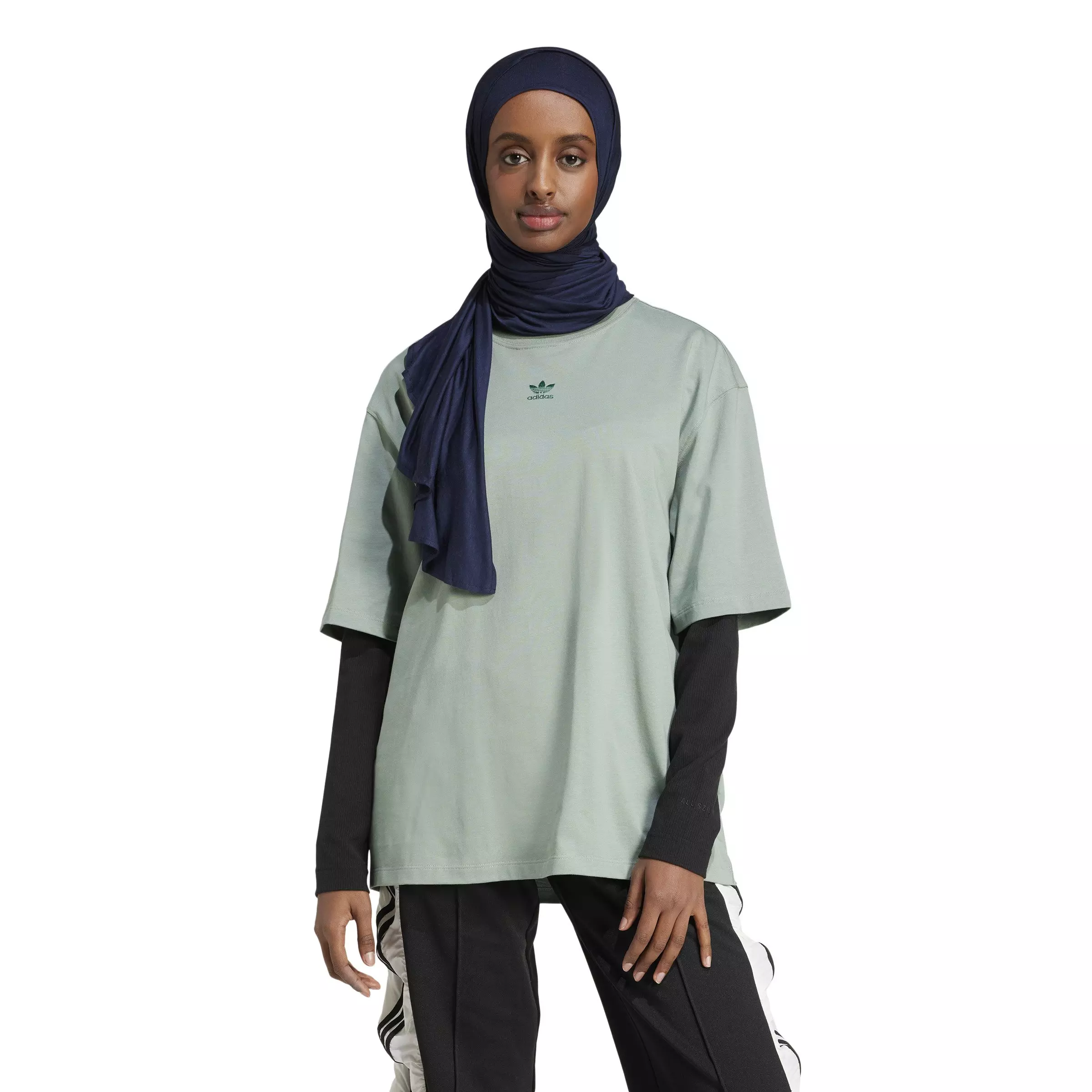 adidas Originals Women's Essentials Boyfriend T-Shirt -Green - GREEN