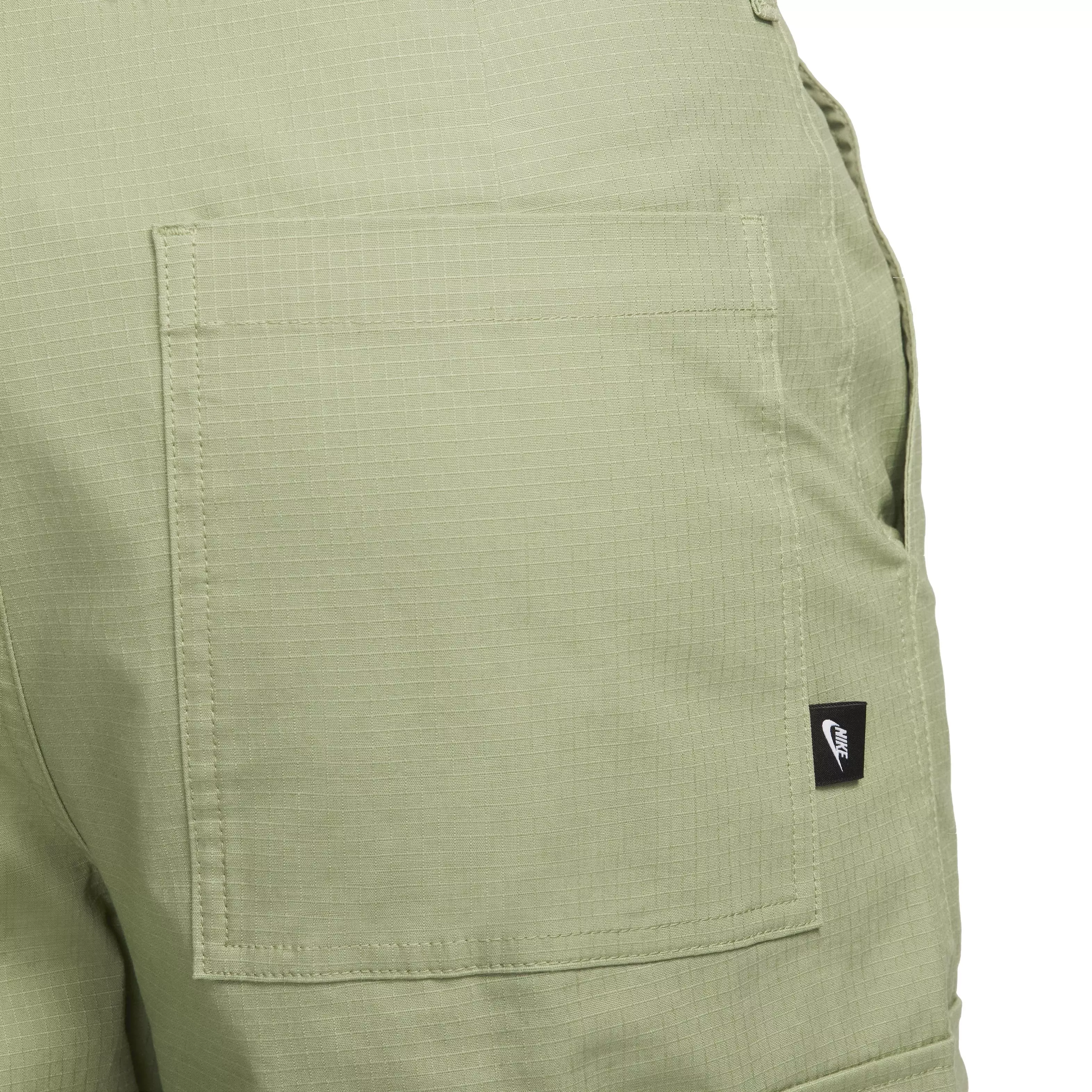Nike Men's Club Cargo Pants - Green - GREEN