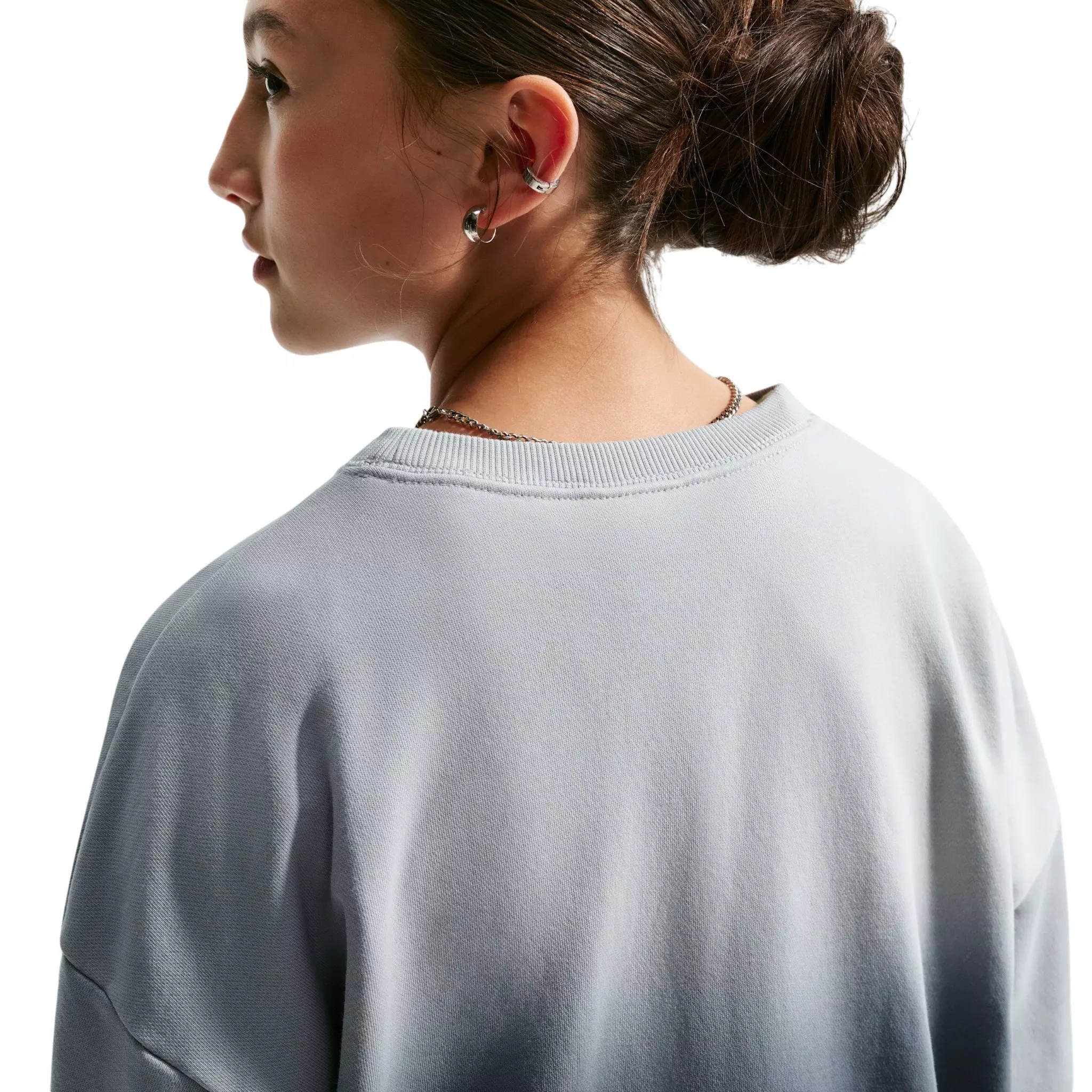 Nike Big Girls' Studio Fleece Lightweight Oversized Graphic Crew - Lt Smoke Grey/Black - LT SMOKE GREY/BLACK