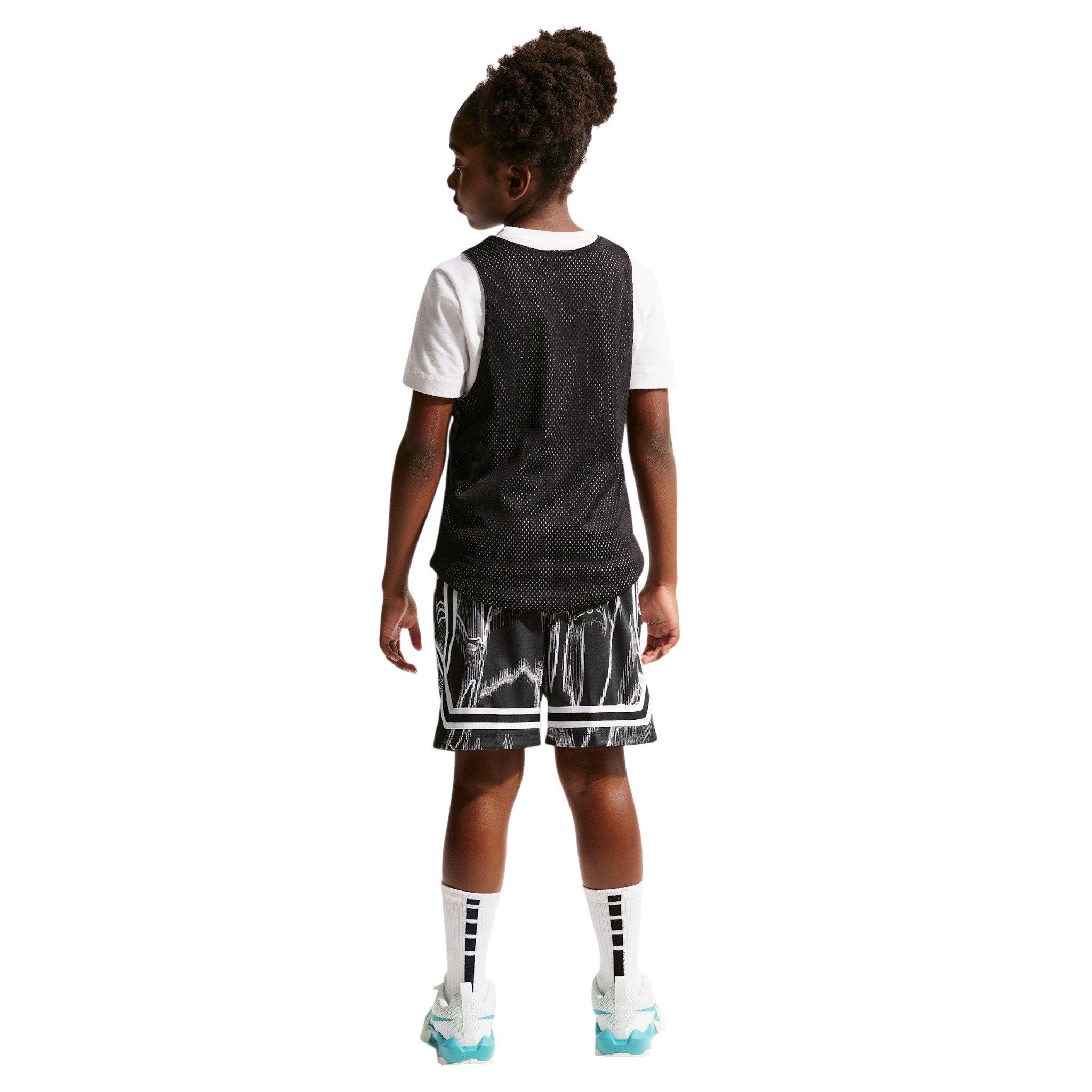 Nike Crossover Dri-FIT Big Kids' Black Basketball Shorts