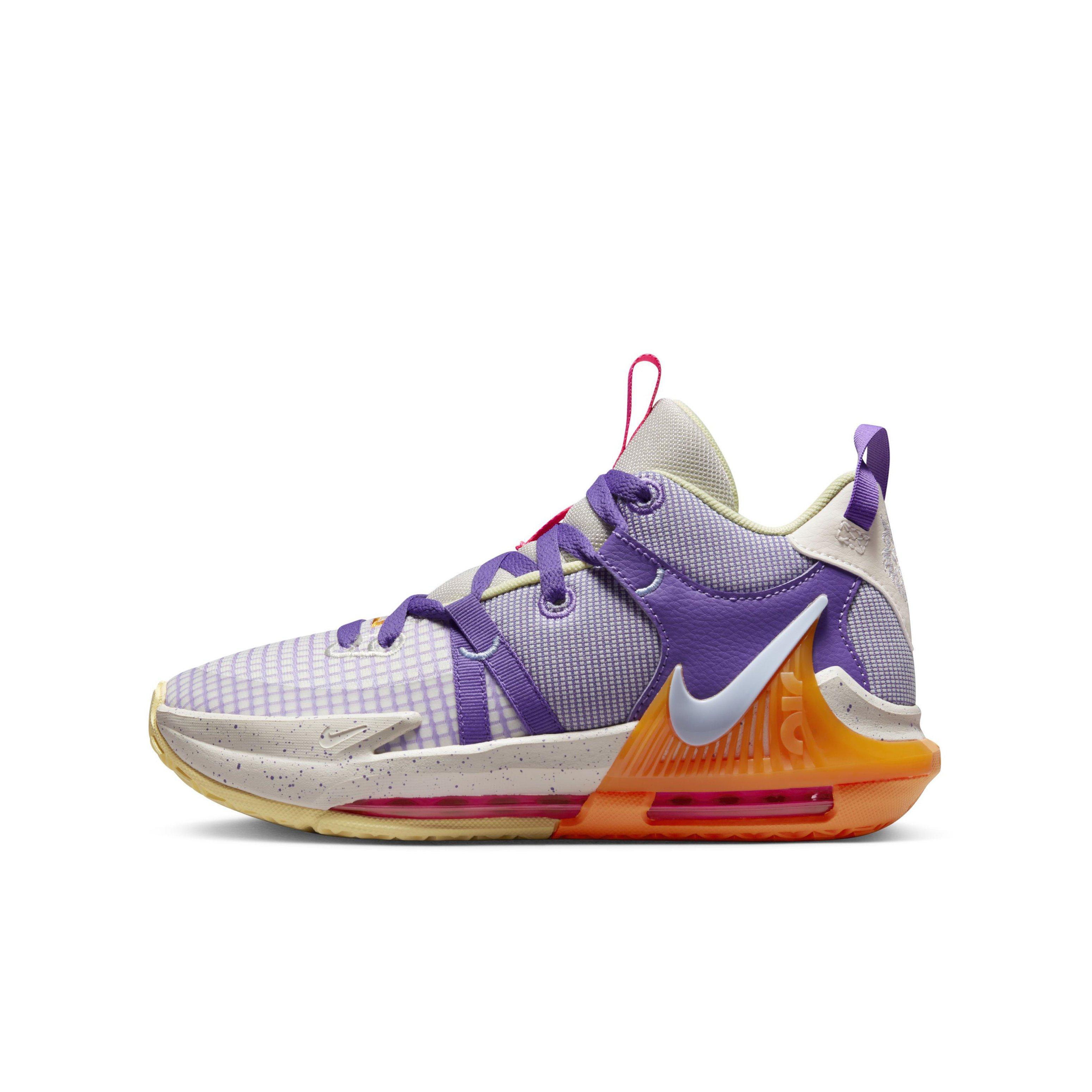 Used Nike Lebron James Lakers Basketball Shoes Size 5.5