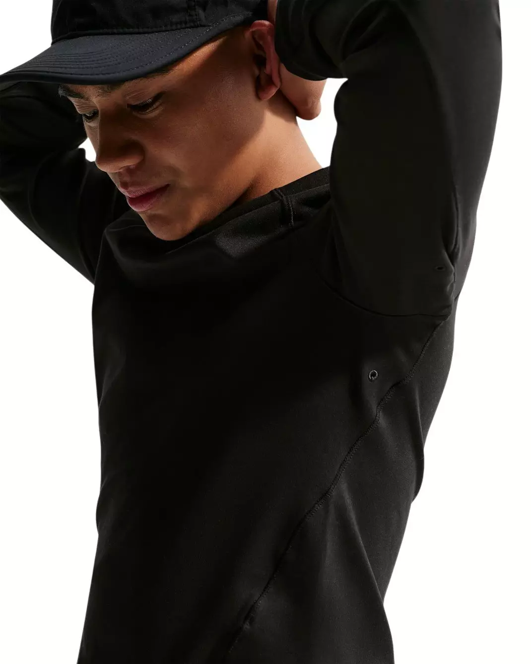 Nike Big Boys' Primary Nano Dri-FIT UV Long Sleeve Crewneck Sweatshirt - Black - BLACK