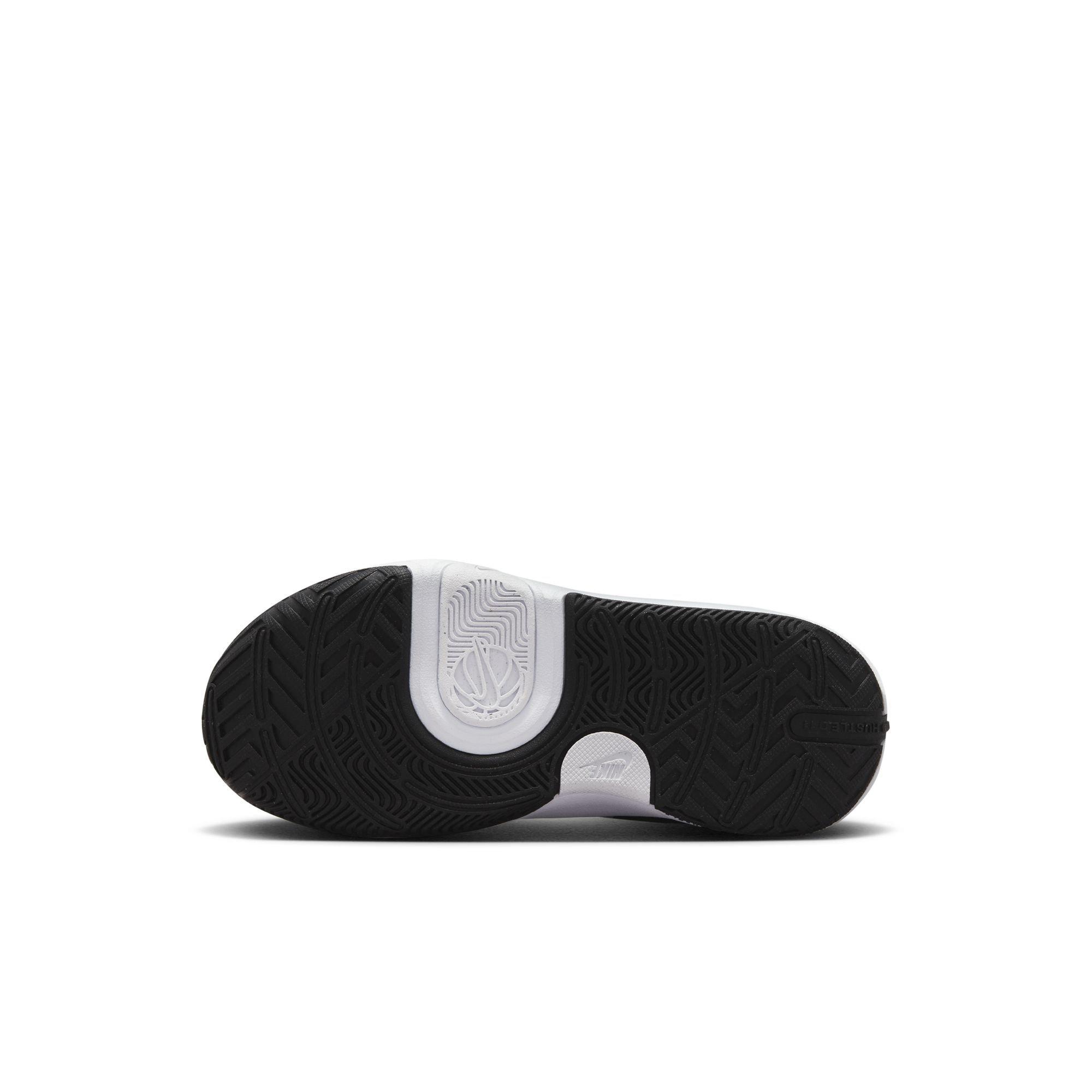 Nike Team Hustle D 11 Preschool Boys' "Black/White" Basketball Shoe