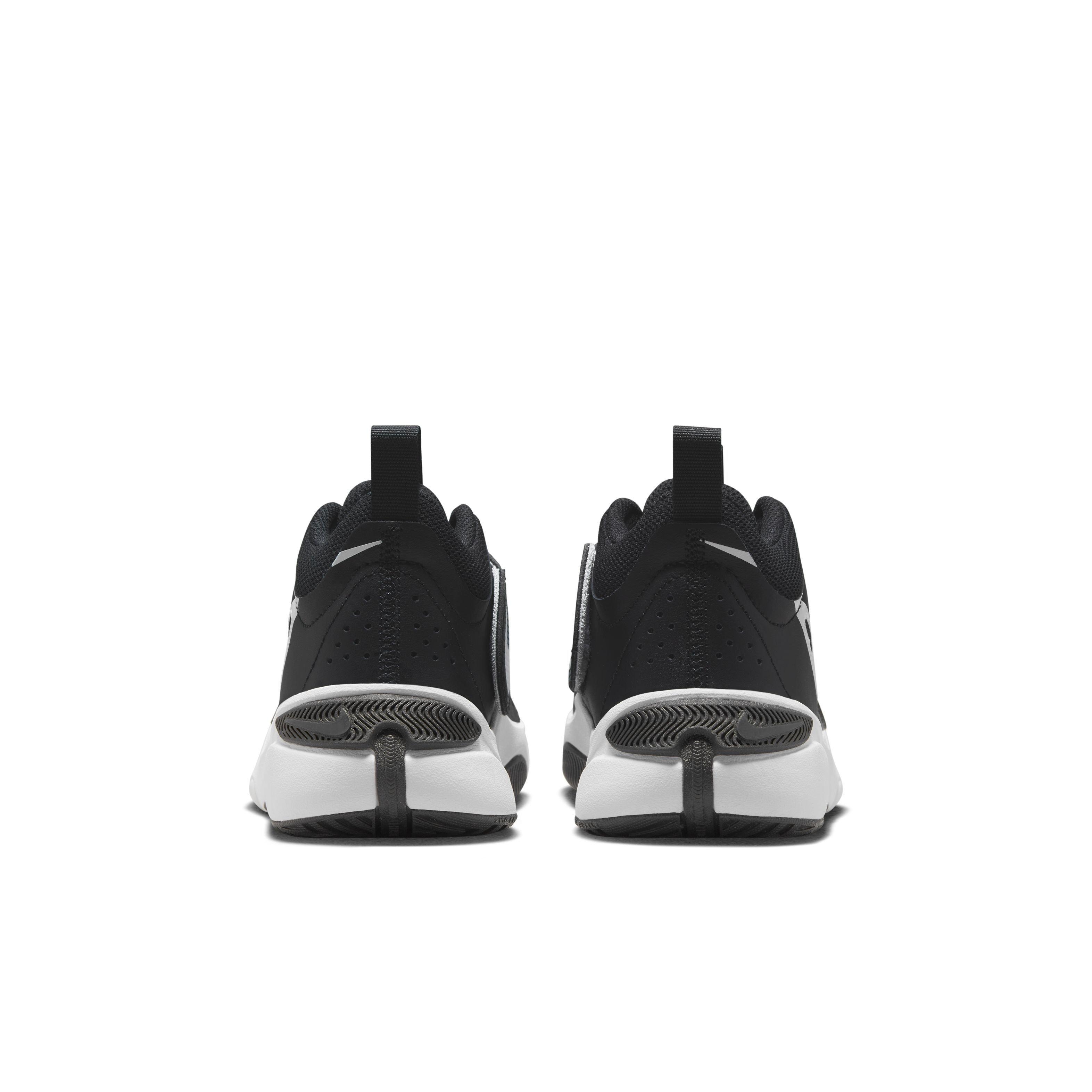 Nike Team Hustle D 11 Grade School Boys' "Black/White" Basketball Shoe