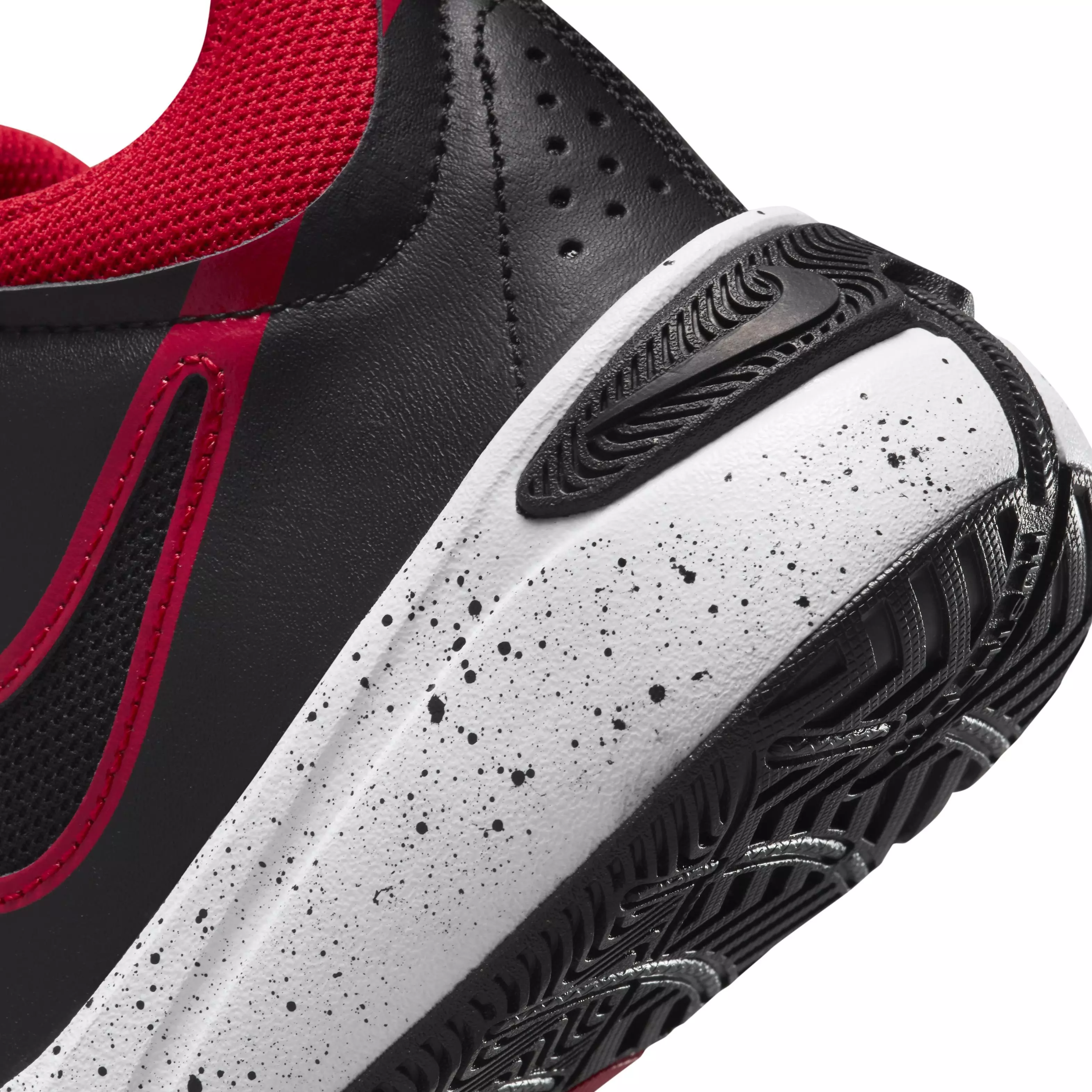 Nike Team Hustle D 11 "Black/White/University Red" Grade School Boys' Basketball Shoe - BLACK/WHITE/RED