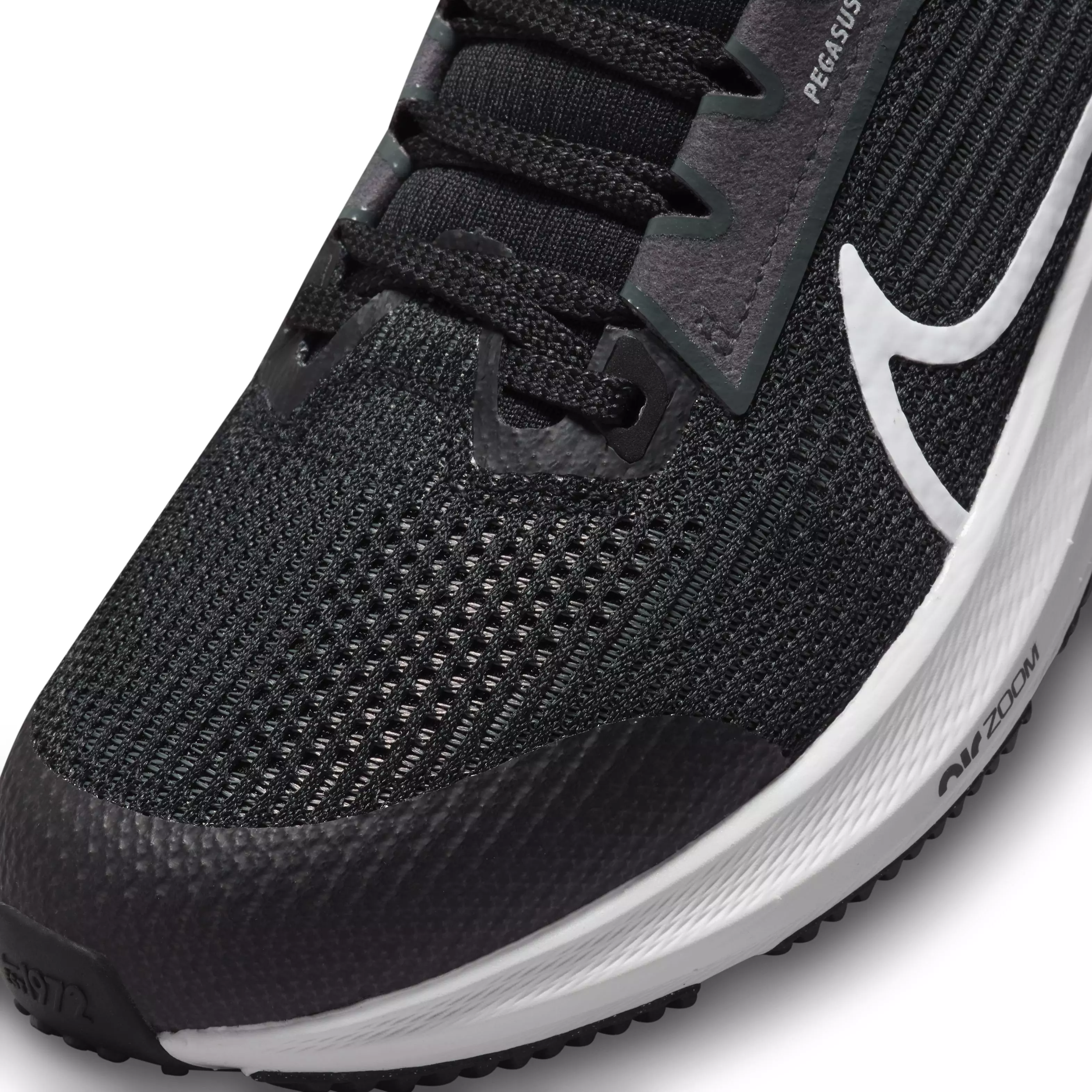 Nike Pegasus 40 "Black/Iron Grey/White" Grade School Boys' Running Shoe - BLACK/GREY/WHITE