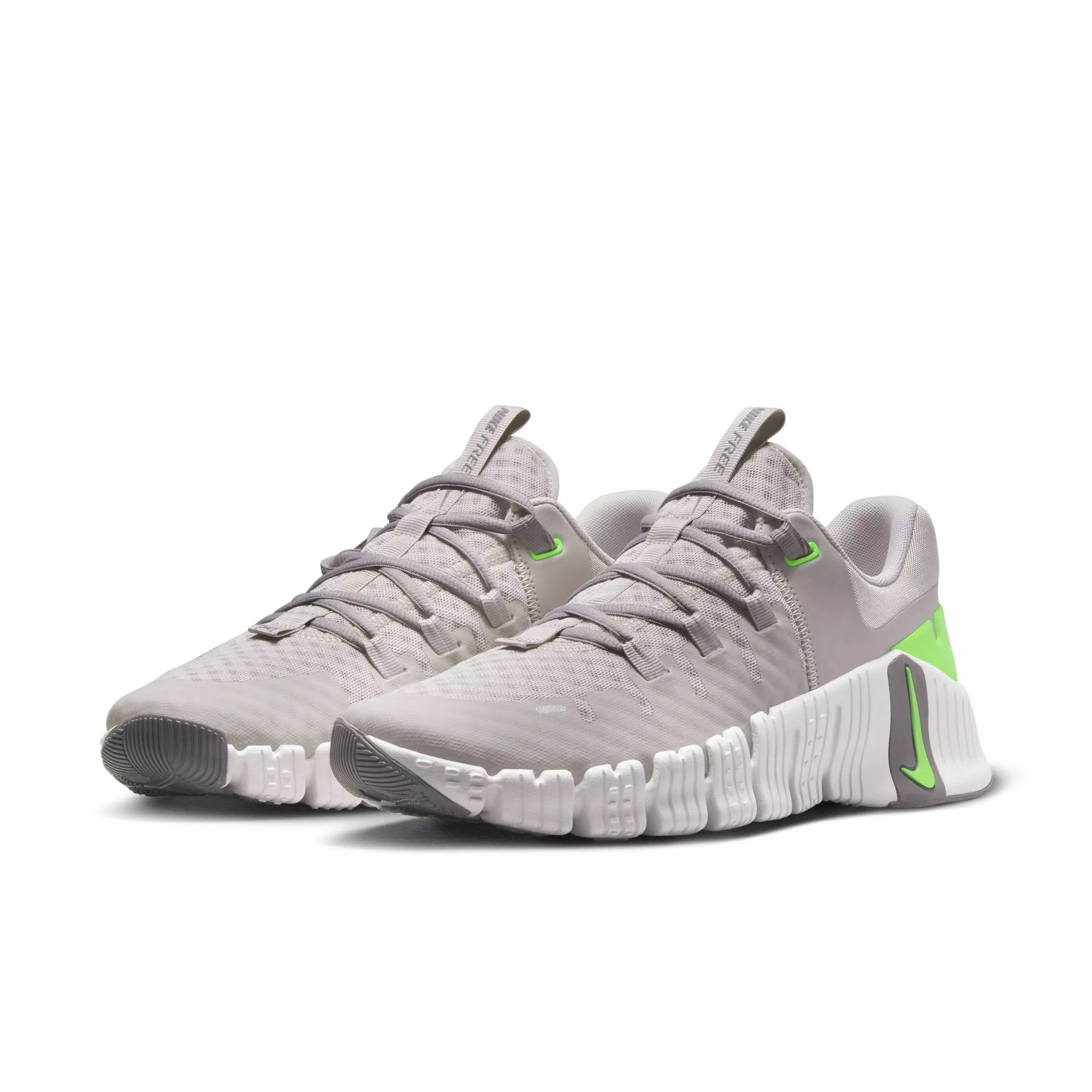 Nike Free Metcon 5 "Light Iron Ore/Phantom/Flat Pewter/Green Strike" Men's Training Shoe - IRON/PHANTOM/PEWTER/GREEN