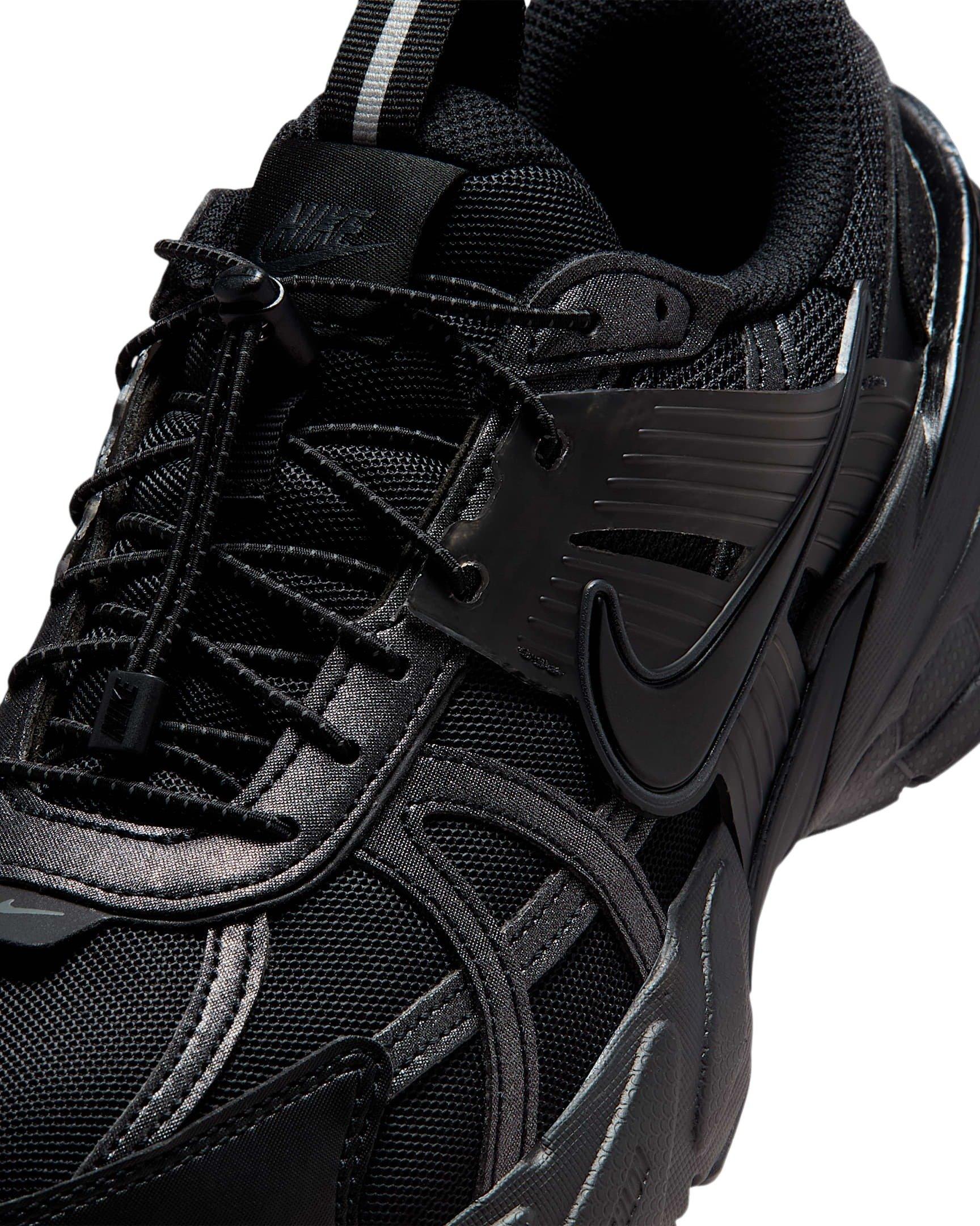 Nike V2K Run "Black/Metallic Silver/Anthracite/Black" Women's Running Shoe - BLACK/SILVER/ANTHRACITE/BLACK Thumbnail View 7