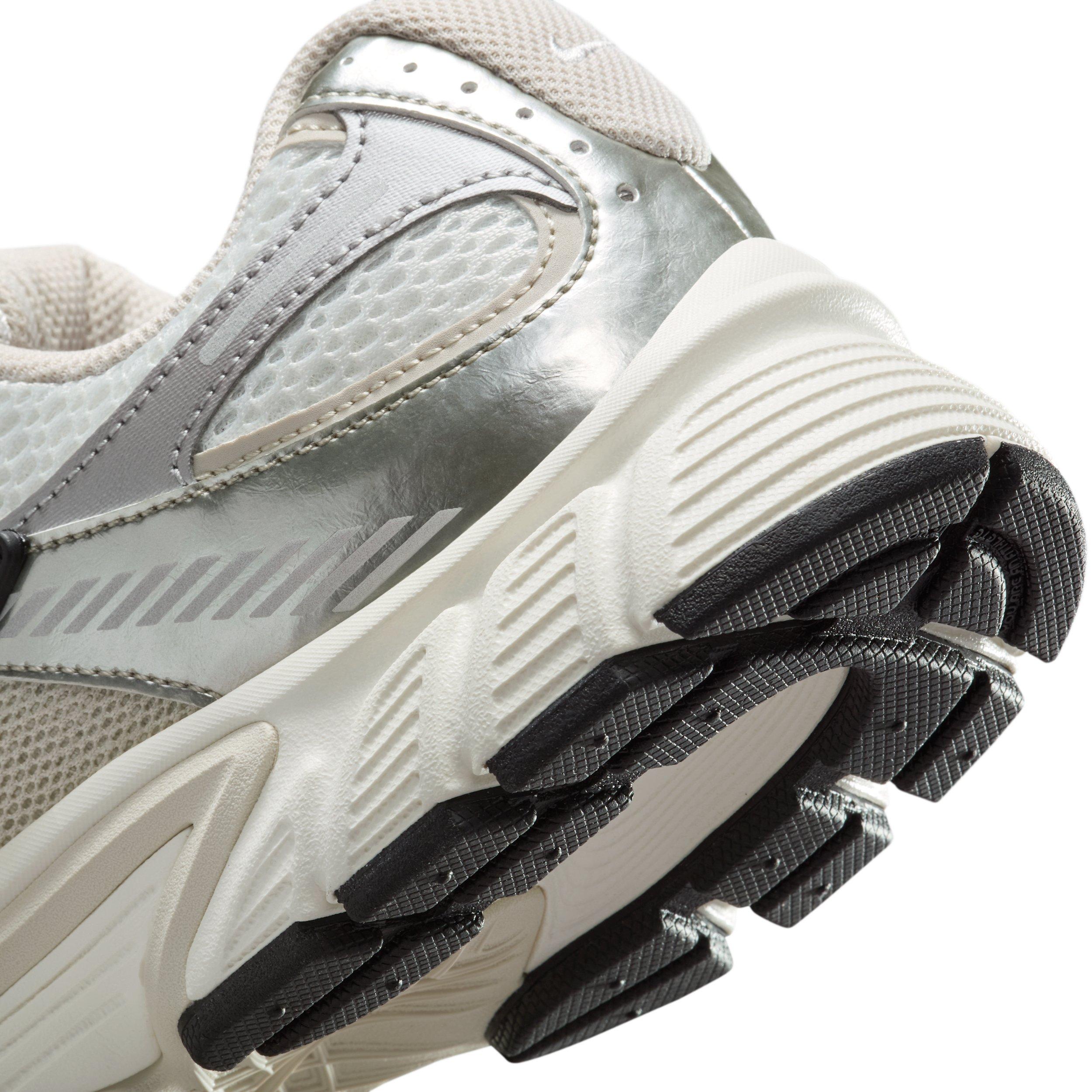 Nike V5 RNR "Summit White/Sail/Black/Light Orewood Brown" Women's Shoe - WHITE/SAIL/BLACK/LT BROWN Thumbnail View 8