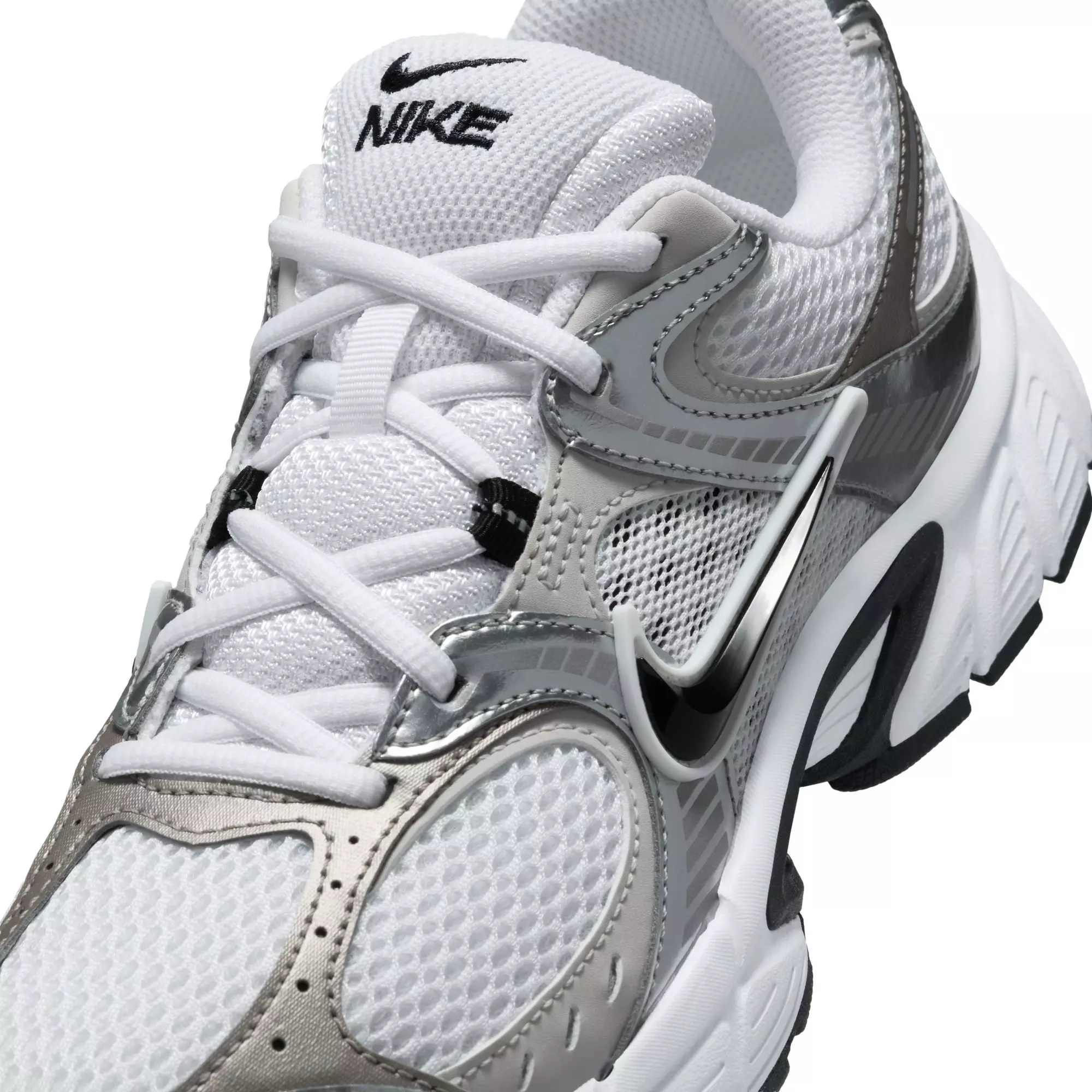 Nike V5 RNR "White/Black/Vast Grey/Metallic Silver" Women's Shoe - WHITE/BLACK
