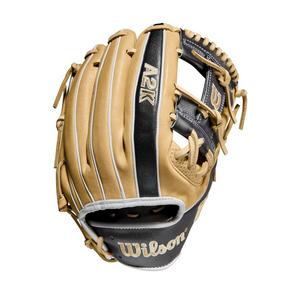 Wilson A2000 21 B2SS 12 Pitcher's Baseball Glove - Right Hand Throw