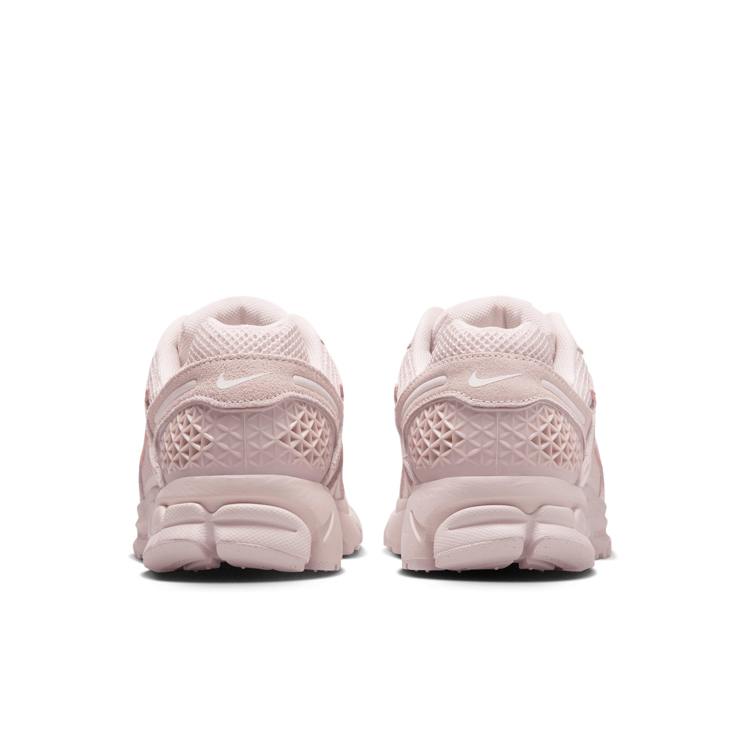 Nike Zoom Vomero 5 "Silt Red/Red Stardust/Vast Grey" Women's Shoe - RED/RED/GREY Thumbnail View 5