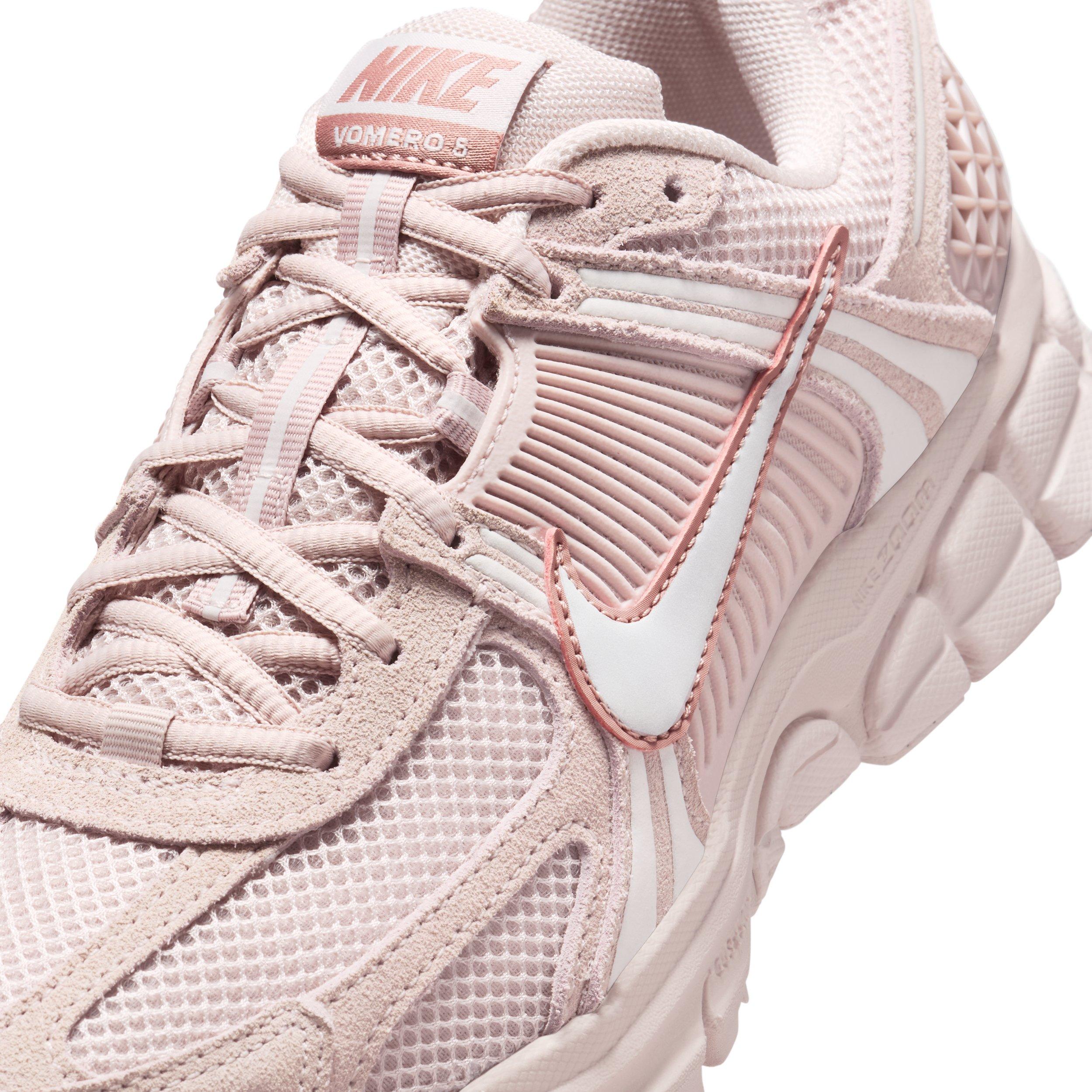 Nike Zoom Vomero 5 
