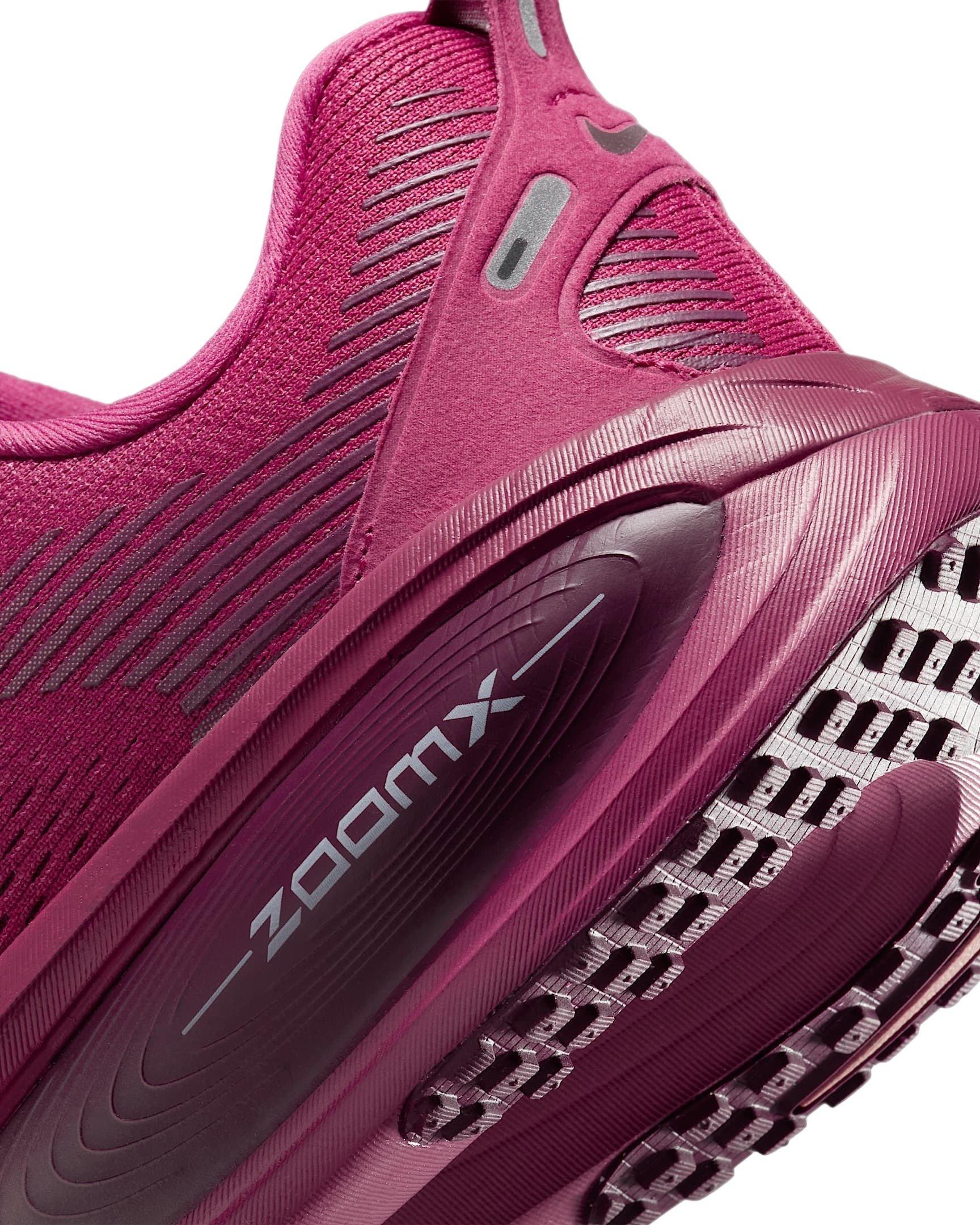 Nike Vomero 18 "Sweet Beet/Red Stardust/Noble Red/Bordeaux" Women's Running Shoe - BEET/RED/RED/BORDEAUX Thumbnail View 8