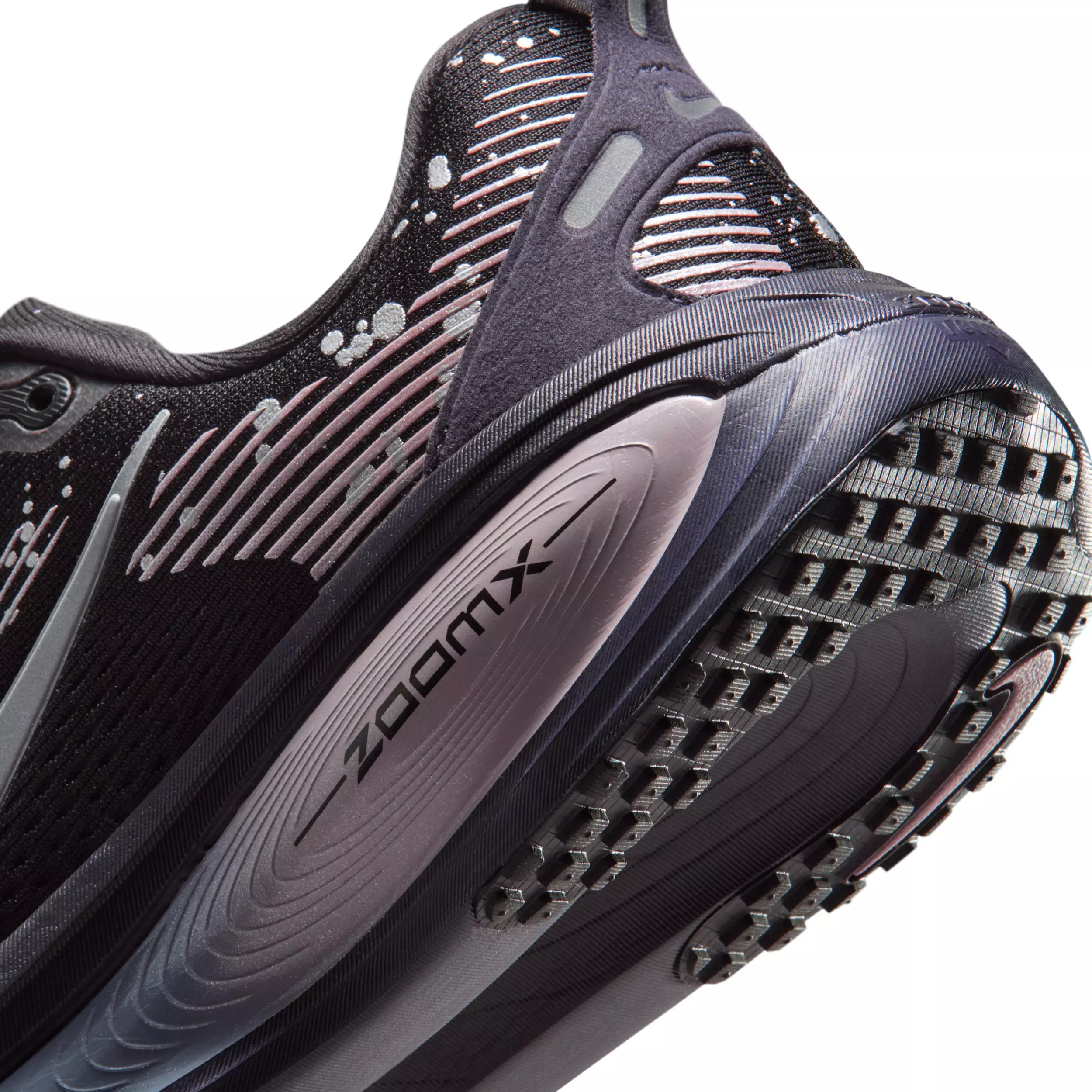 Nike Vomero 18 SE "Black/Cave Purple/Ashen Slate/Metallic Dark Grey" Women's Running Shoe - BLACK/PURPLE/SLATE/DK GREY