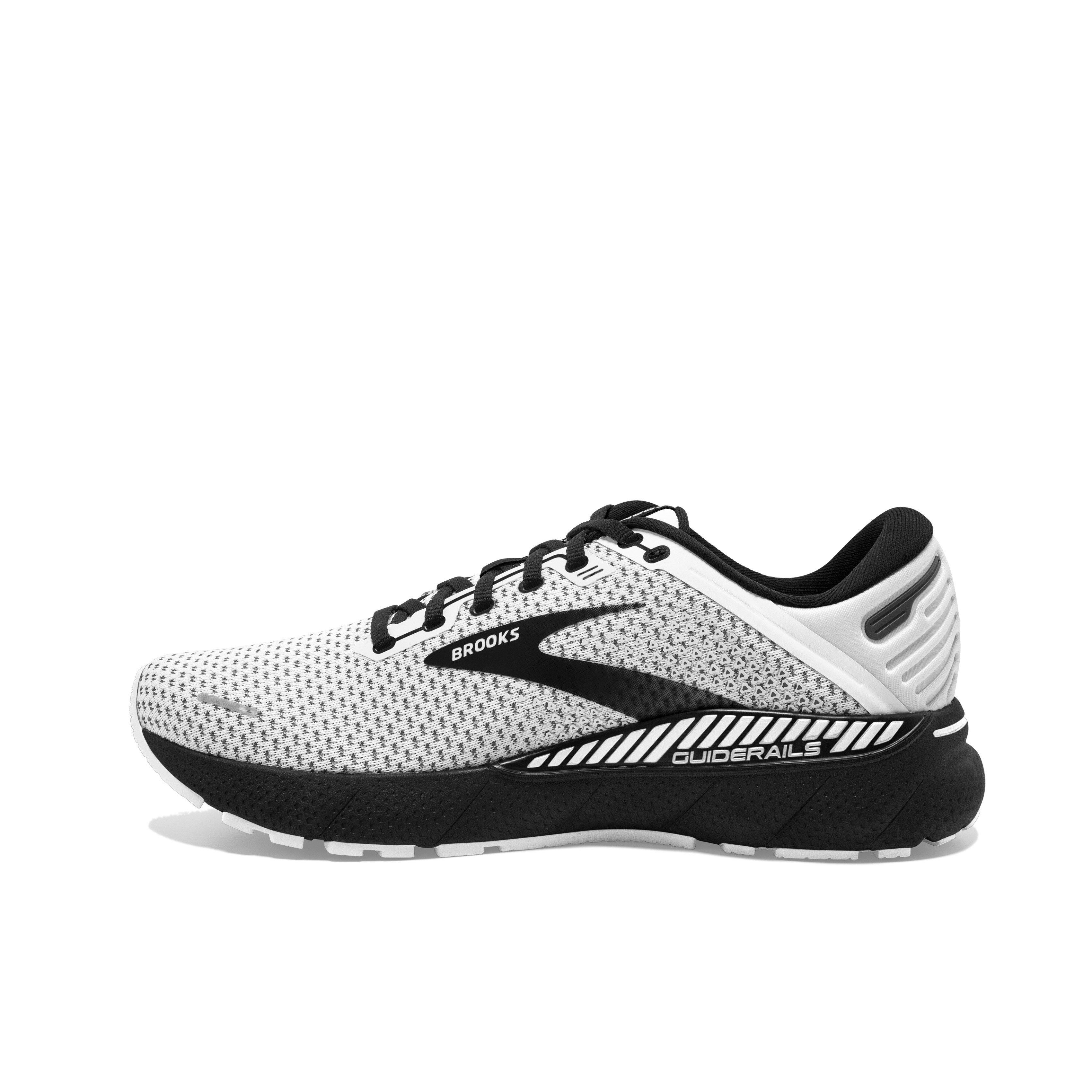 Brooks shoes hot sale at hibbetts