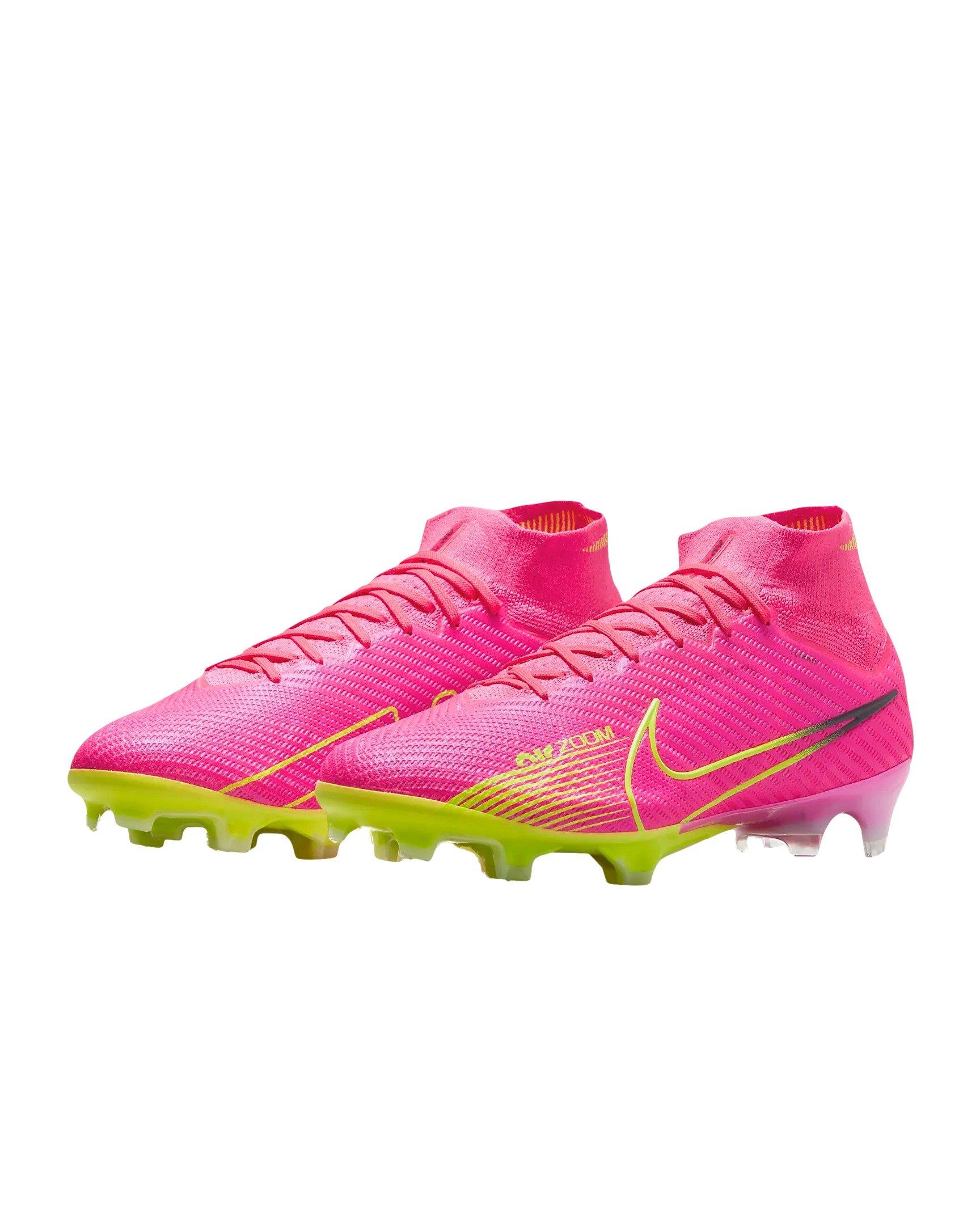 Hot pink cheap nike soccer cleats