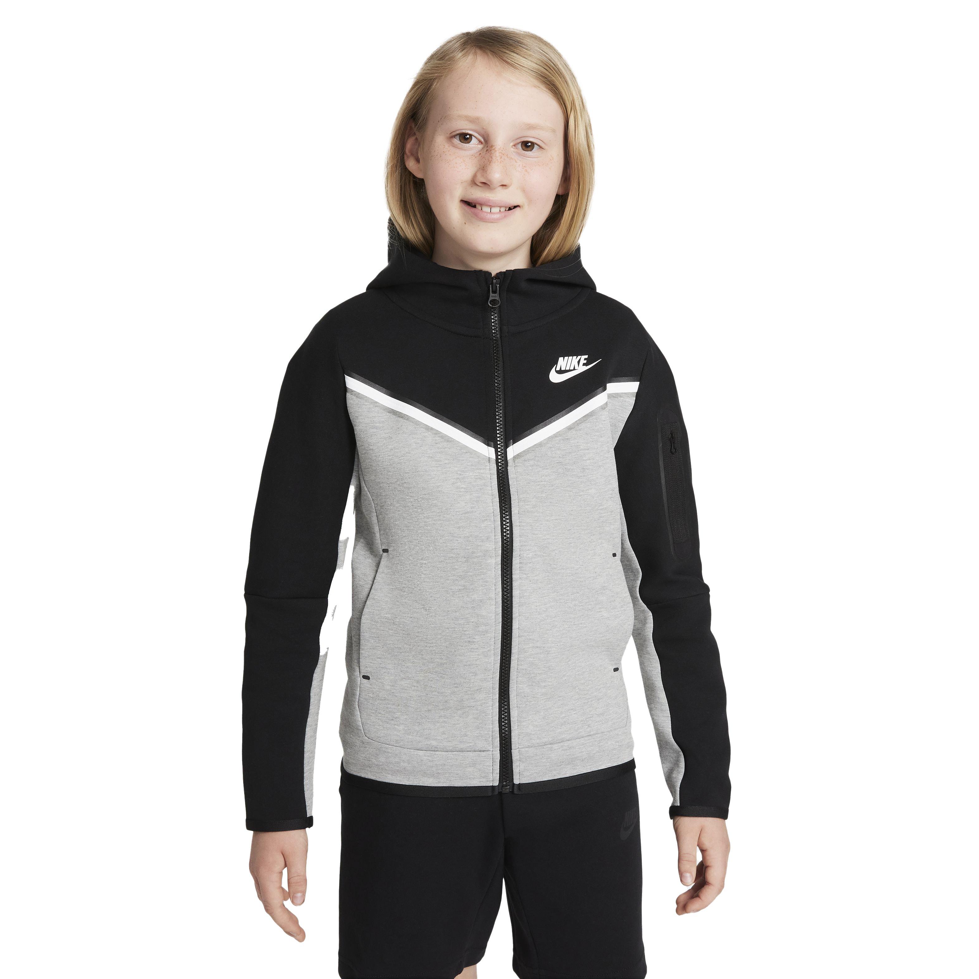 Nike tech hotsell suit kids