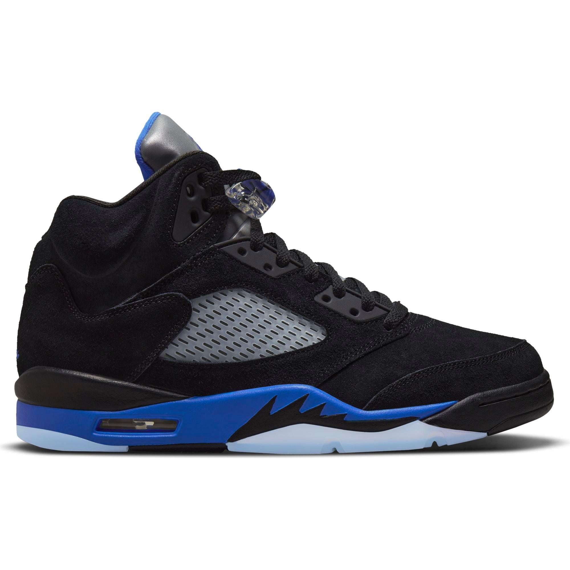 black and blue shoes jordan's