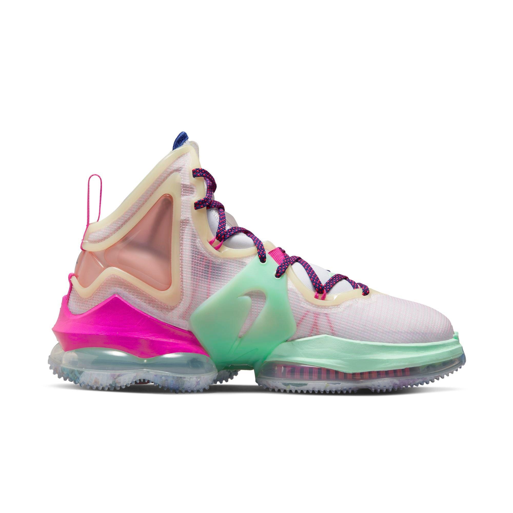 Lebron james store multicolor shoes