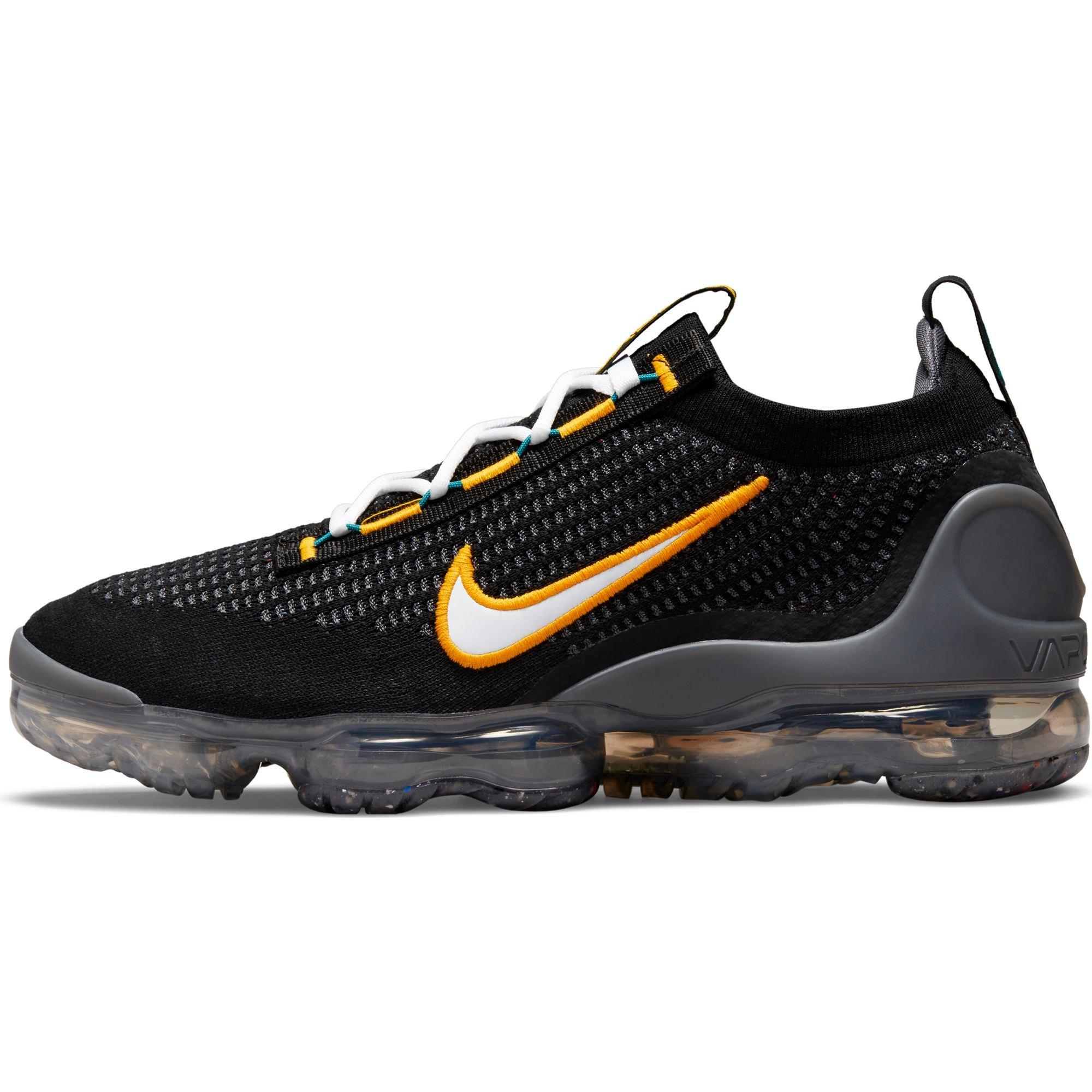 Black white and gold hot sale vapormax