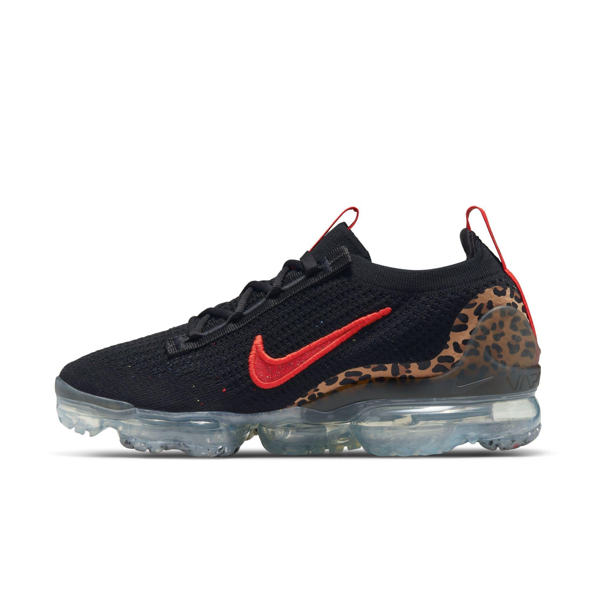 nike vapormax women's black and red