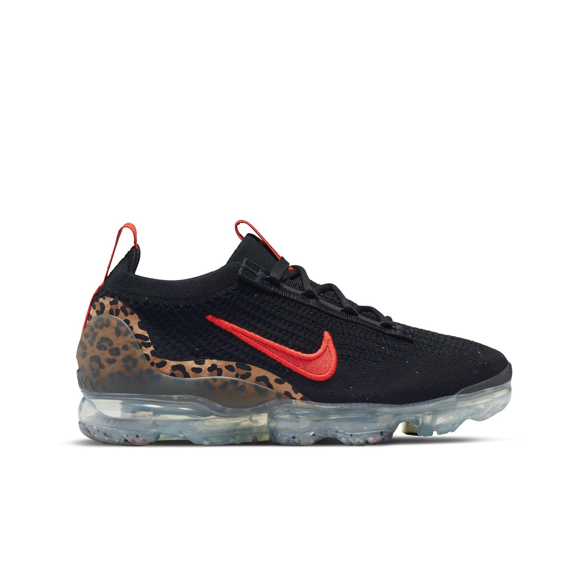 nike vapormax women's black and red
