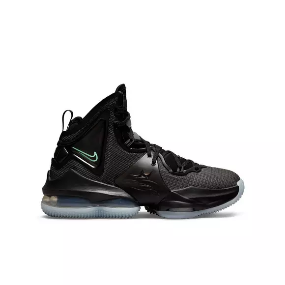 Nike Lebron Earned 23 Black Youth Sneakers 5.5 Y King James