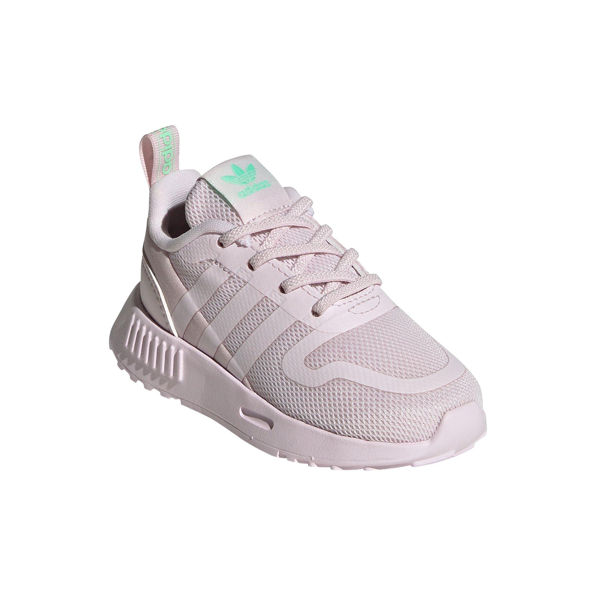 Adidas tennis hot sale shoes 217