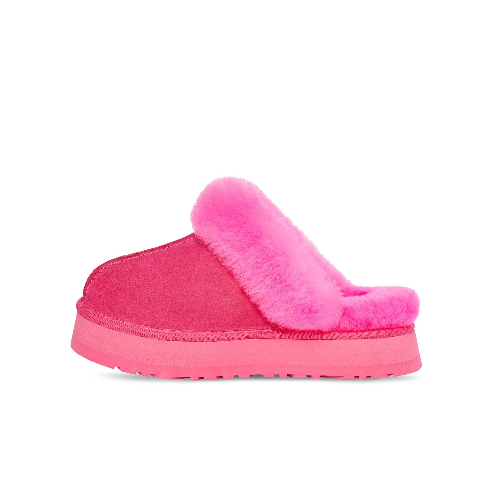 Ugg slippers hot deals pink