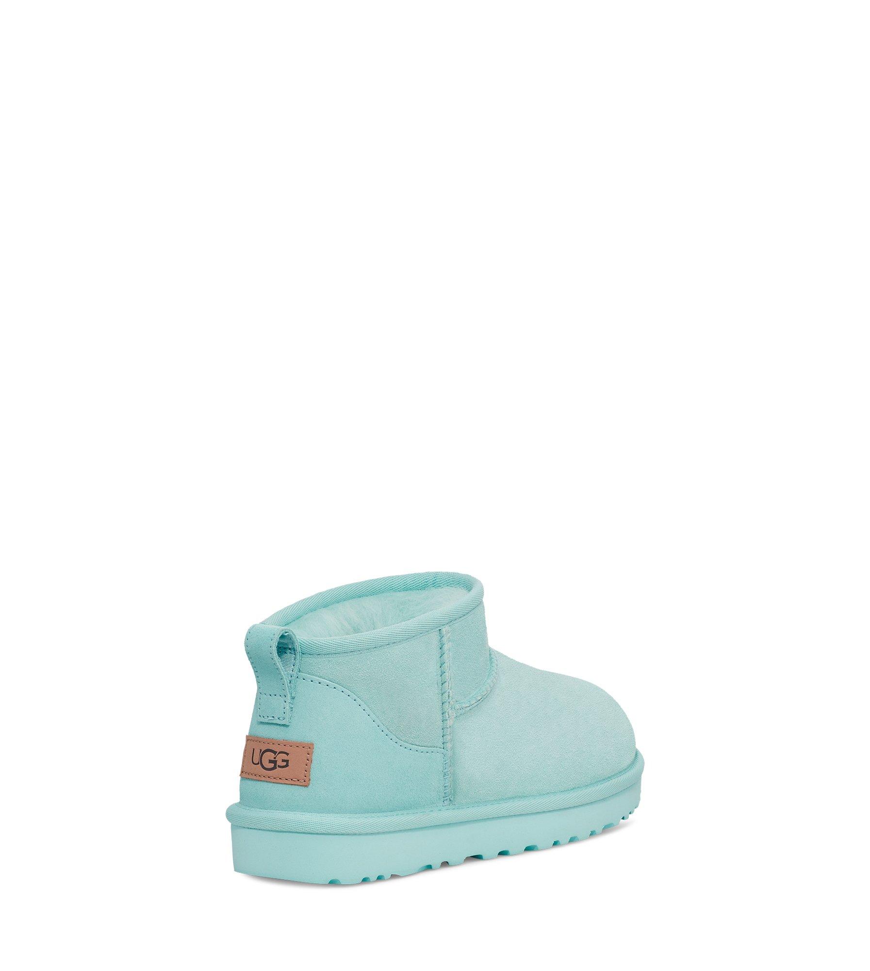 Baby blue cheap uggs womens